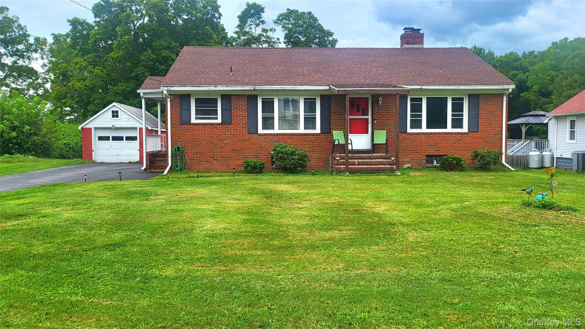 6 Bircher Avenue — photo