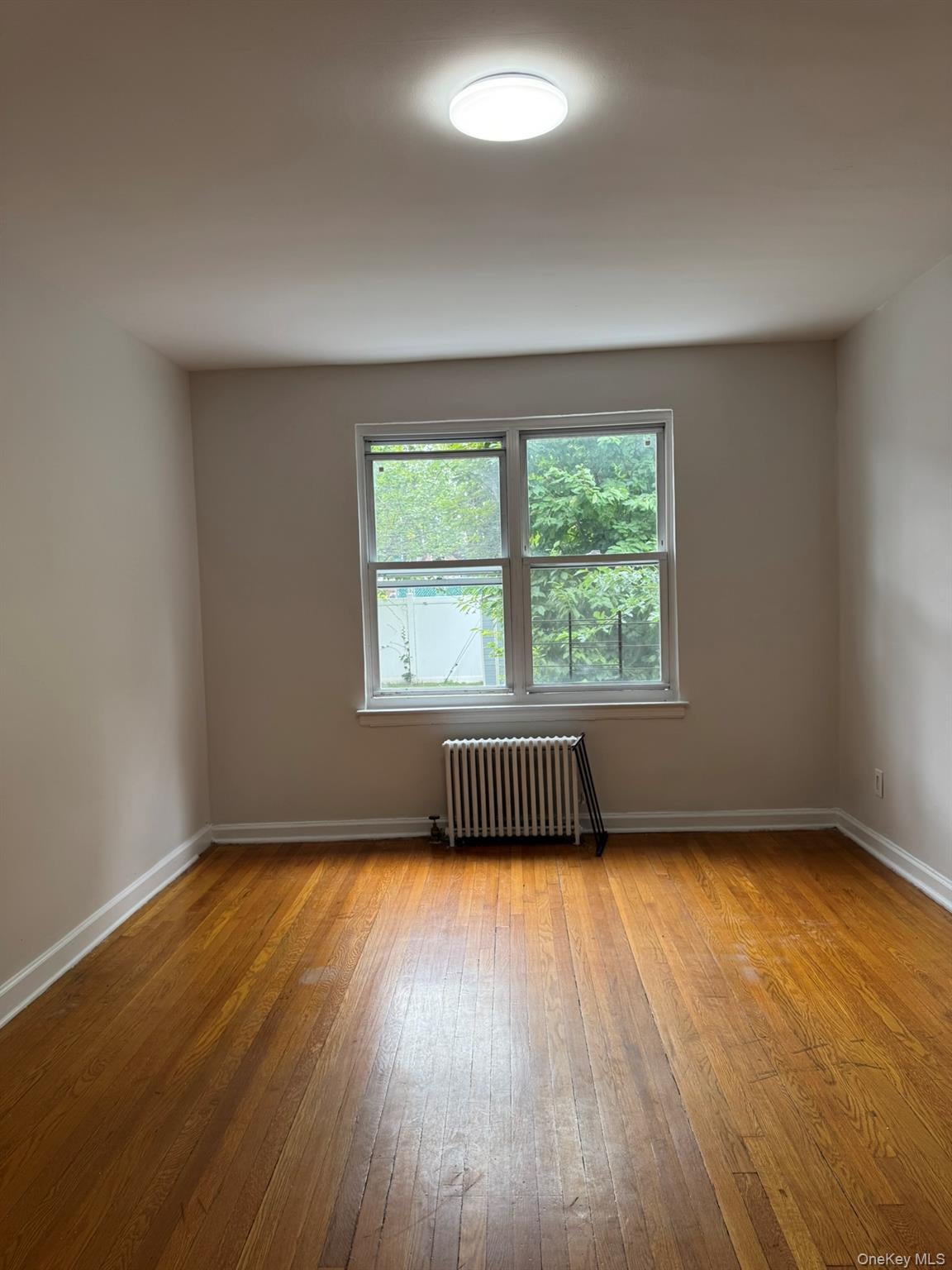 14014 Jewel Avenue — photo