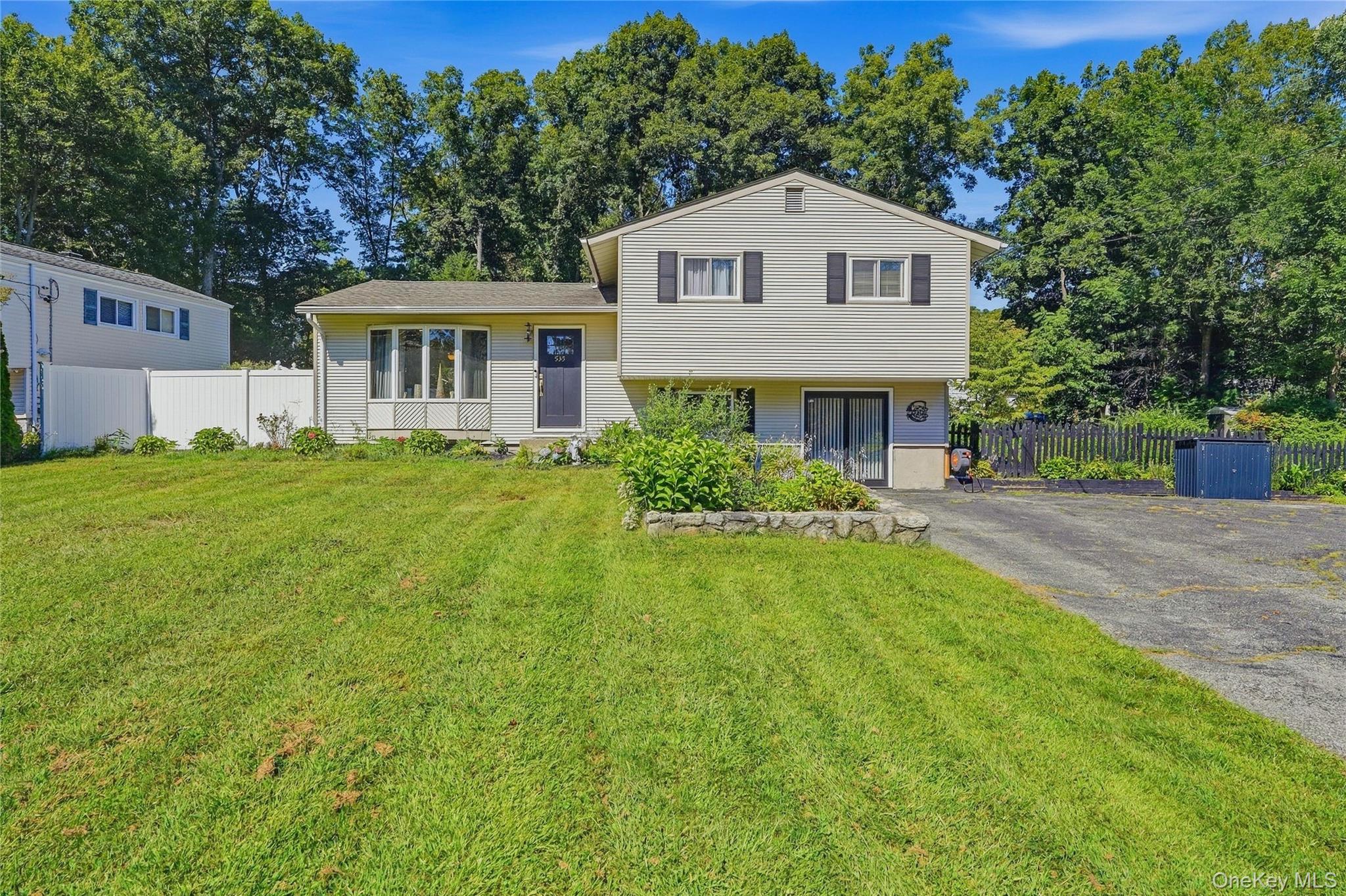 535 Westbrook Drive — photo