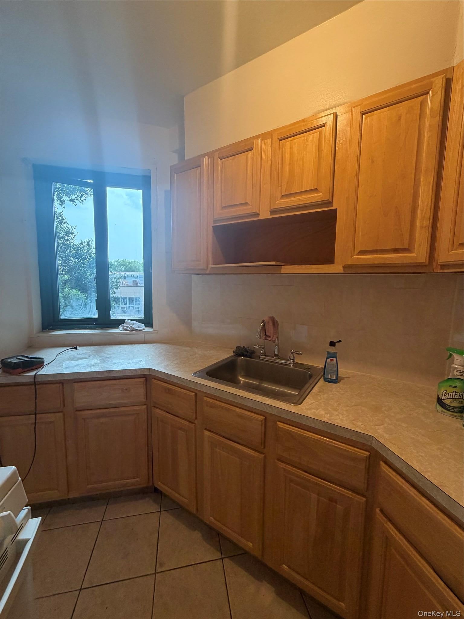 1920 McGraw Avenue 2F — photo