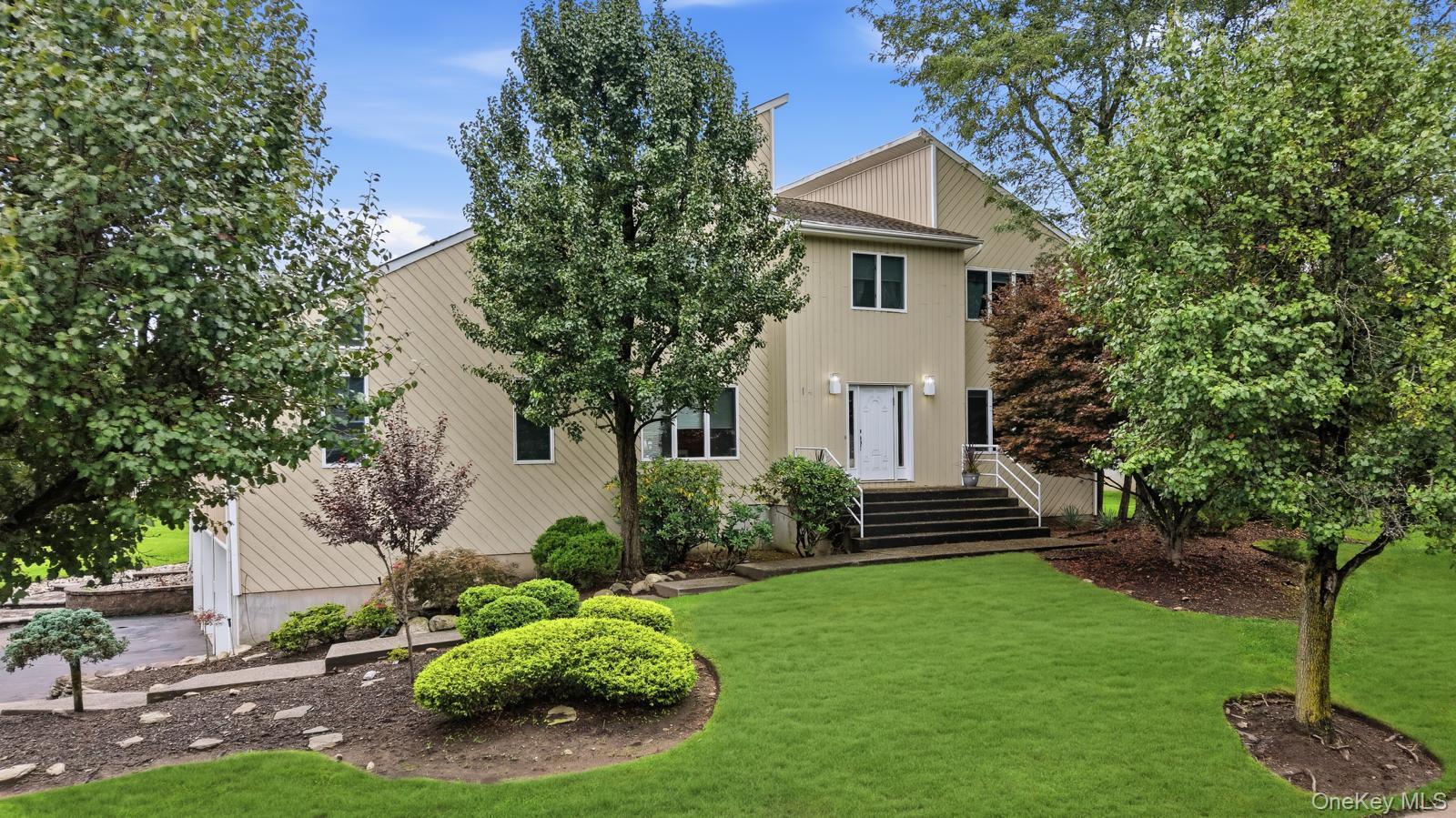 14 Lowell Drive — photo