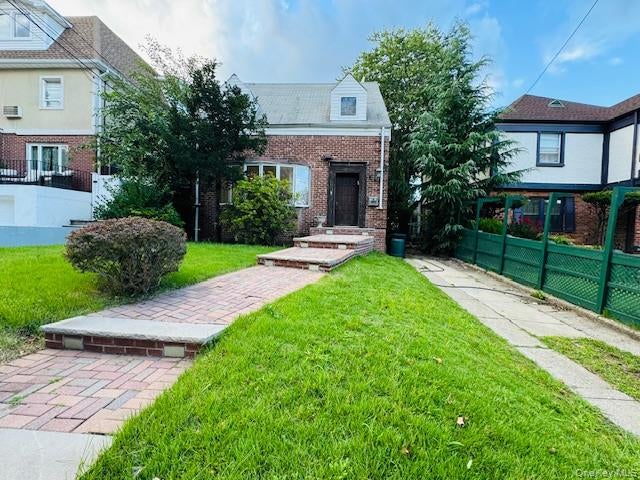 176-29 80th Drive — photo