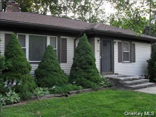 24 Schoolhouse Ln — photo