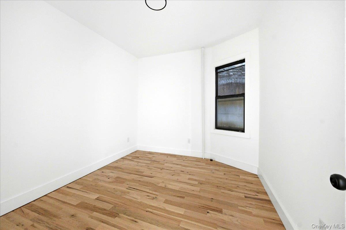 35 Lawrence Street 1 — photo