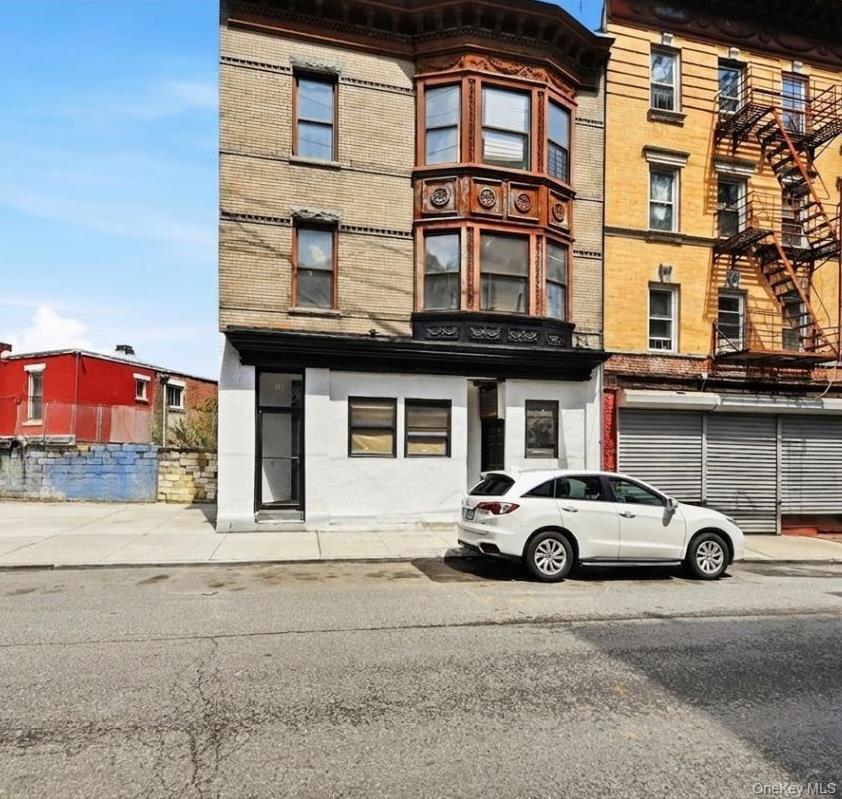 35 Lawrence Street 3 — photo