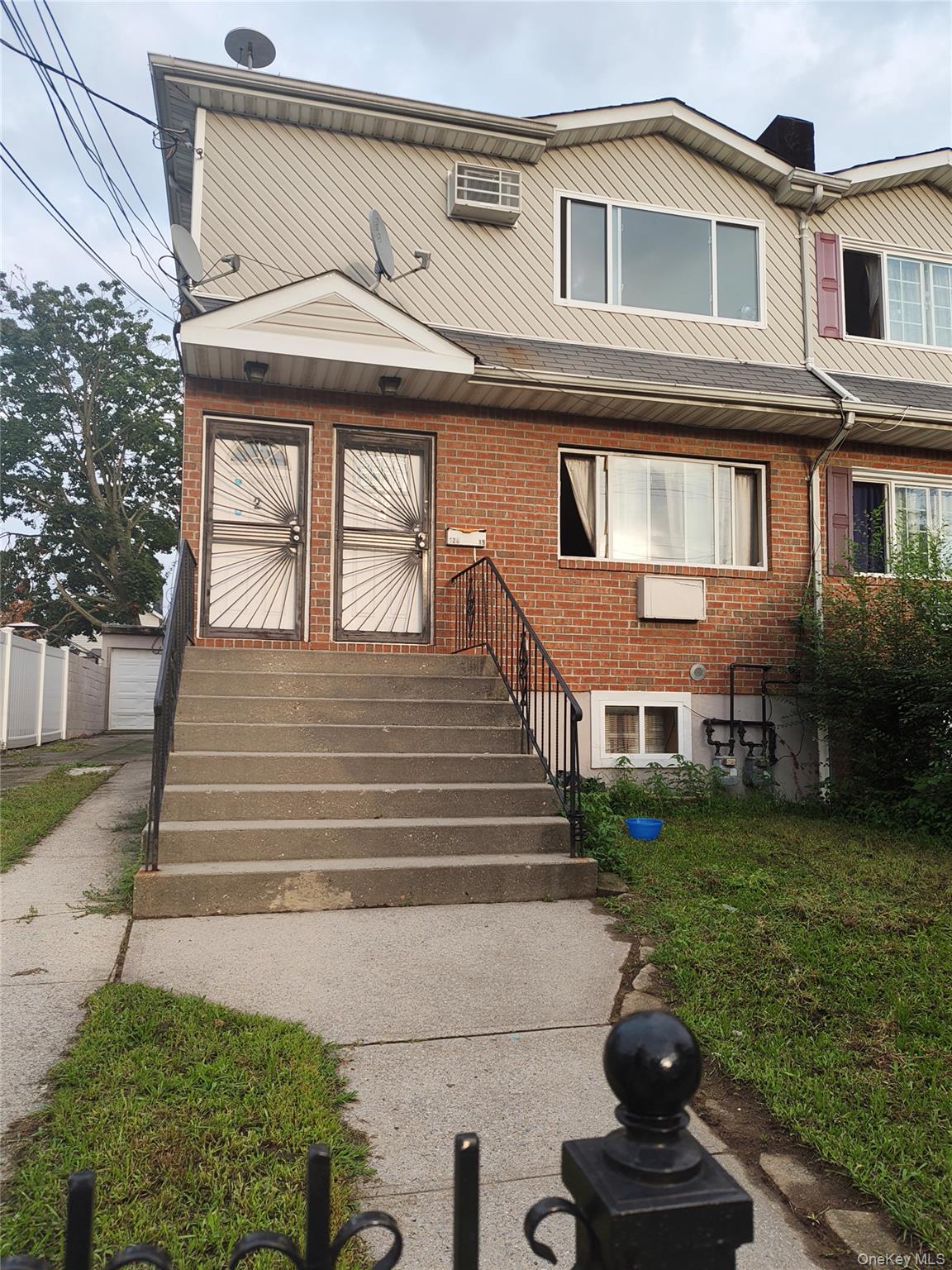 12819 146th Street 2nd Flr — photo