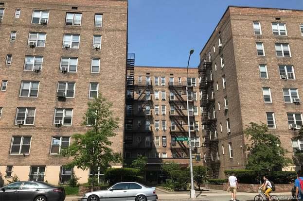 42-45 Kissena Boulevard 6M — photo