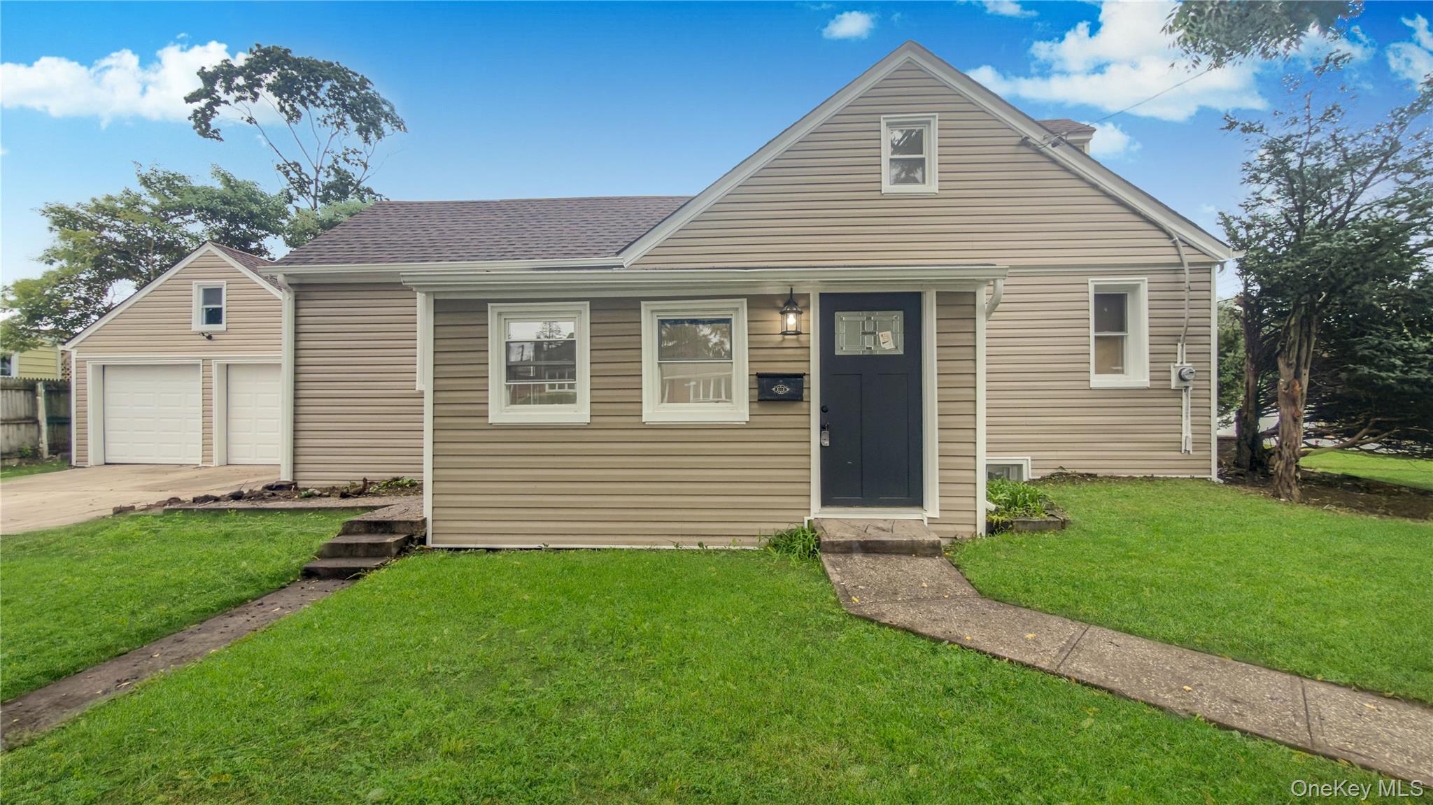1180 Woodfield Road — photo