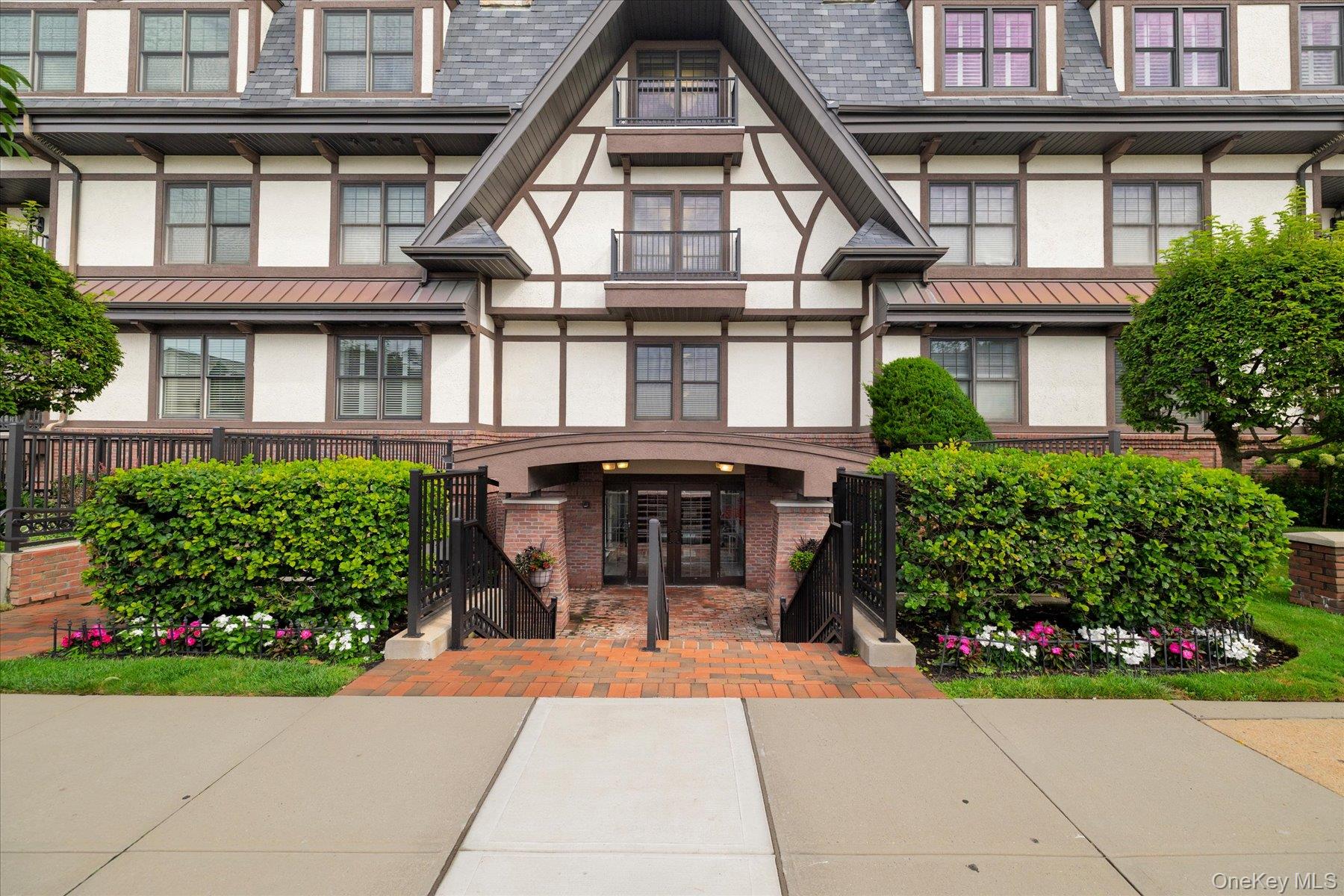 77 Maple Avenue 100 — photo