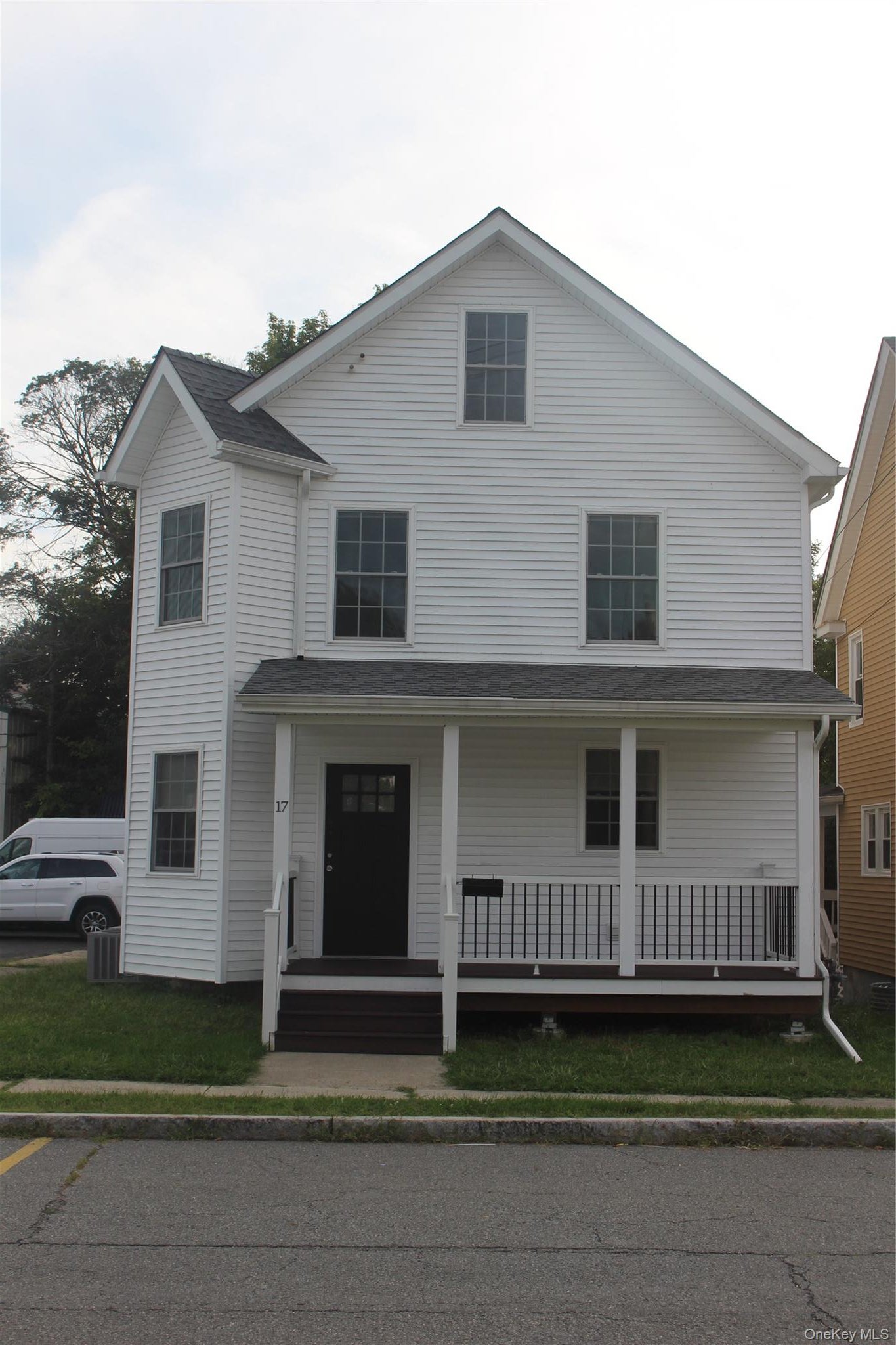 17 Bank Street — photo