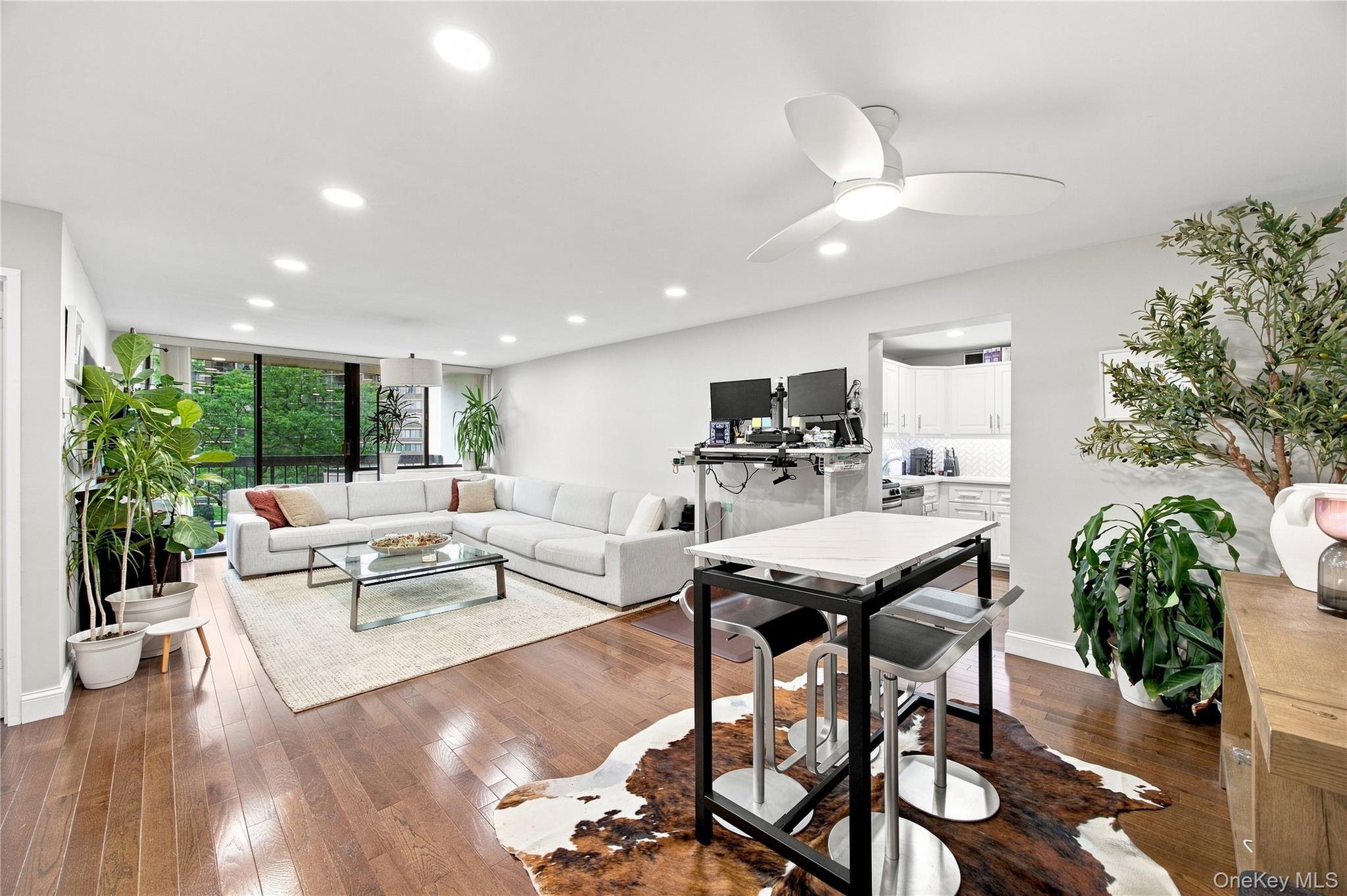 1 Bay Club Drive 3E — photo