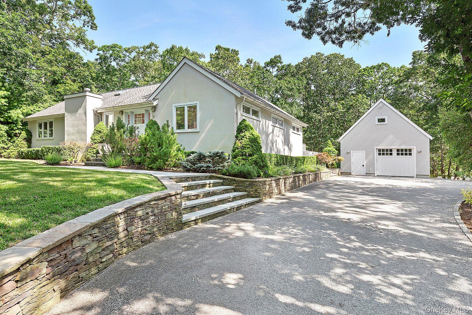 5 Rowman Court — photo