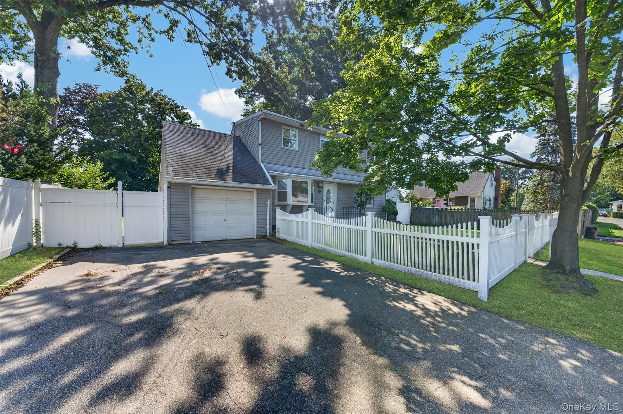 10 Field Place — photo
