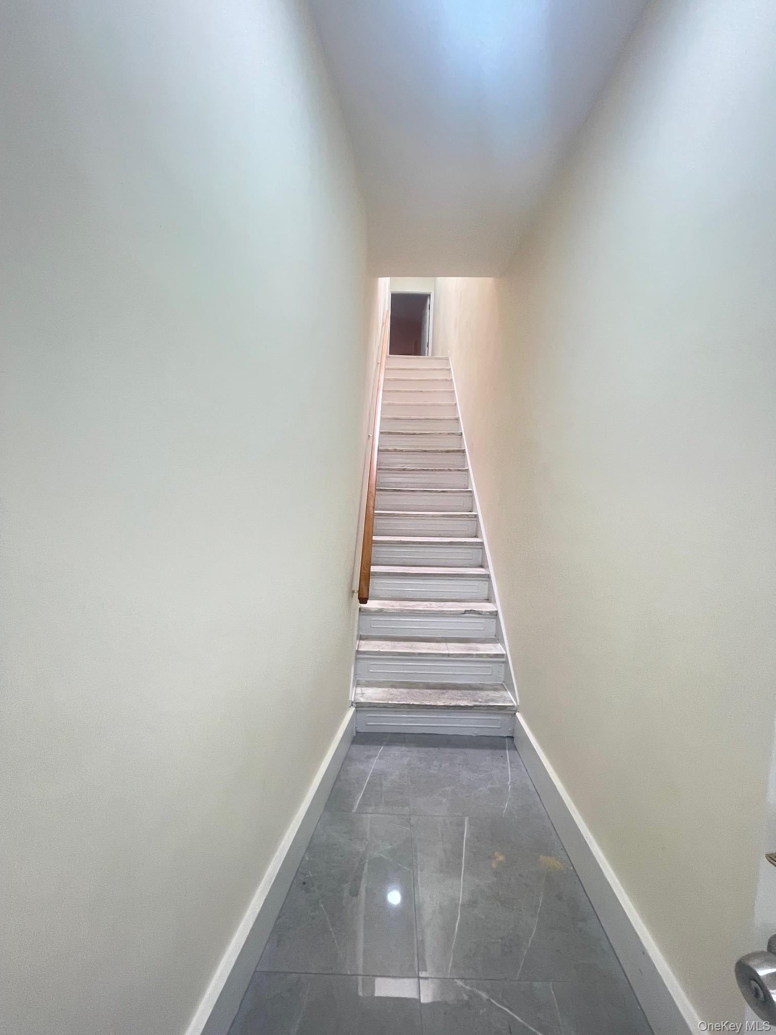1006 Jericho Turnpike 2R — photo