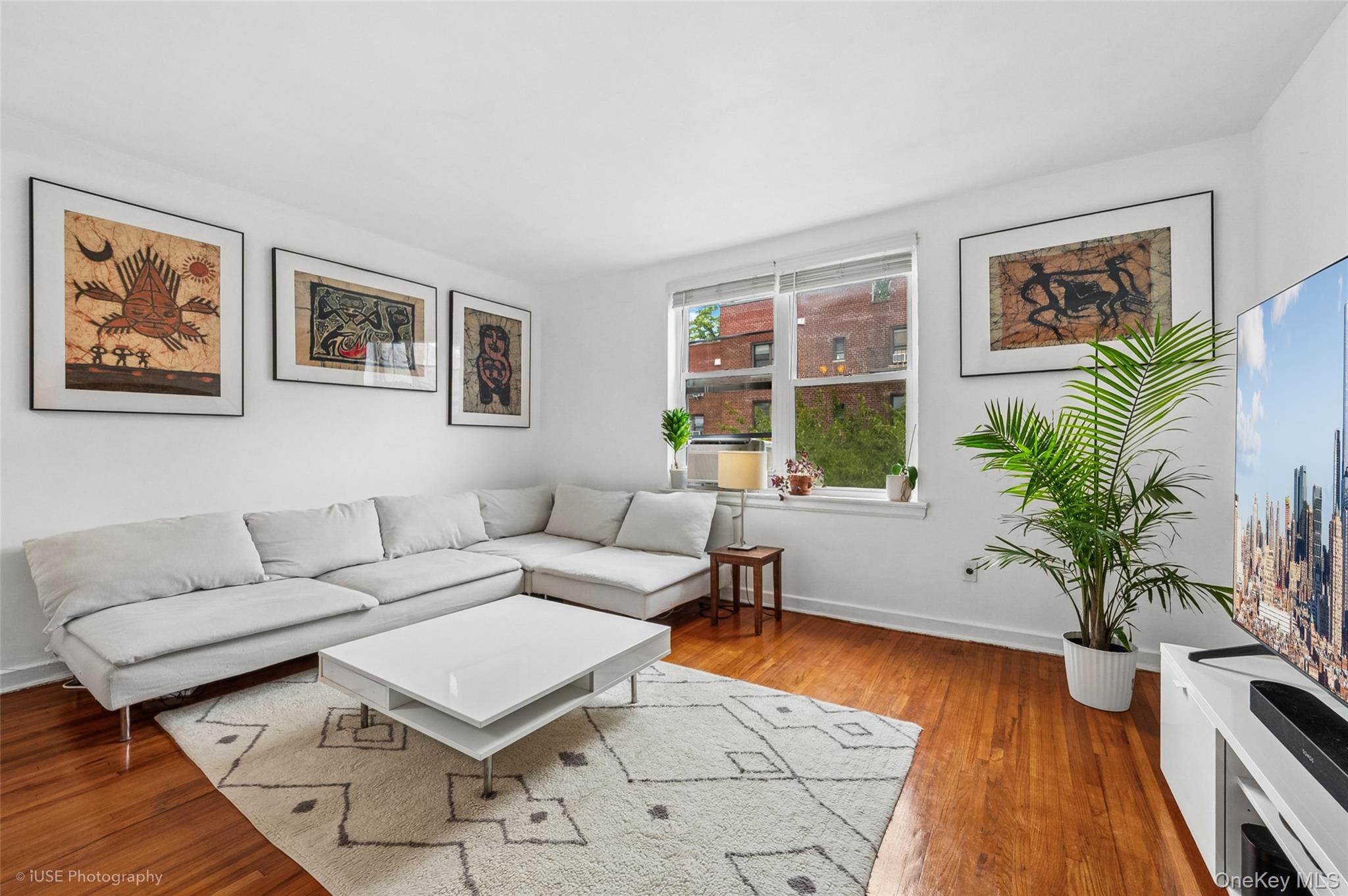 52-18 39th Avenue 3D — photo