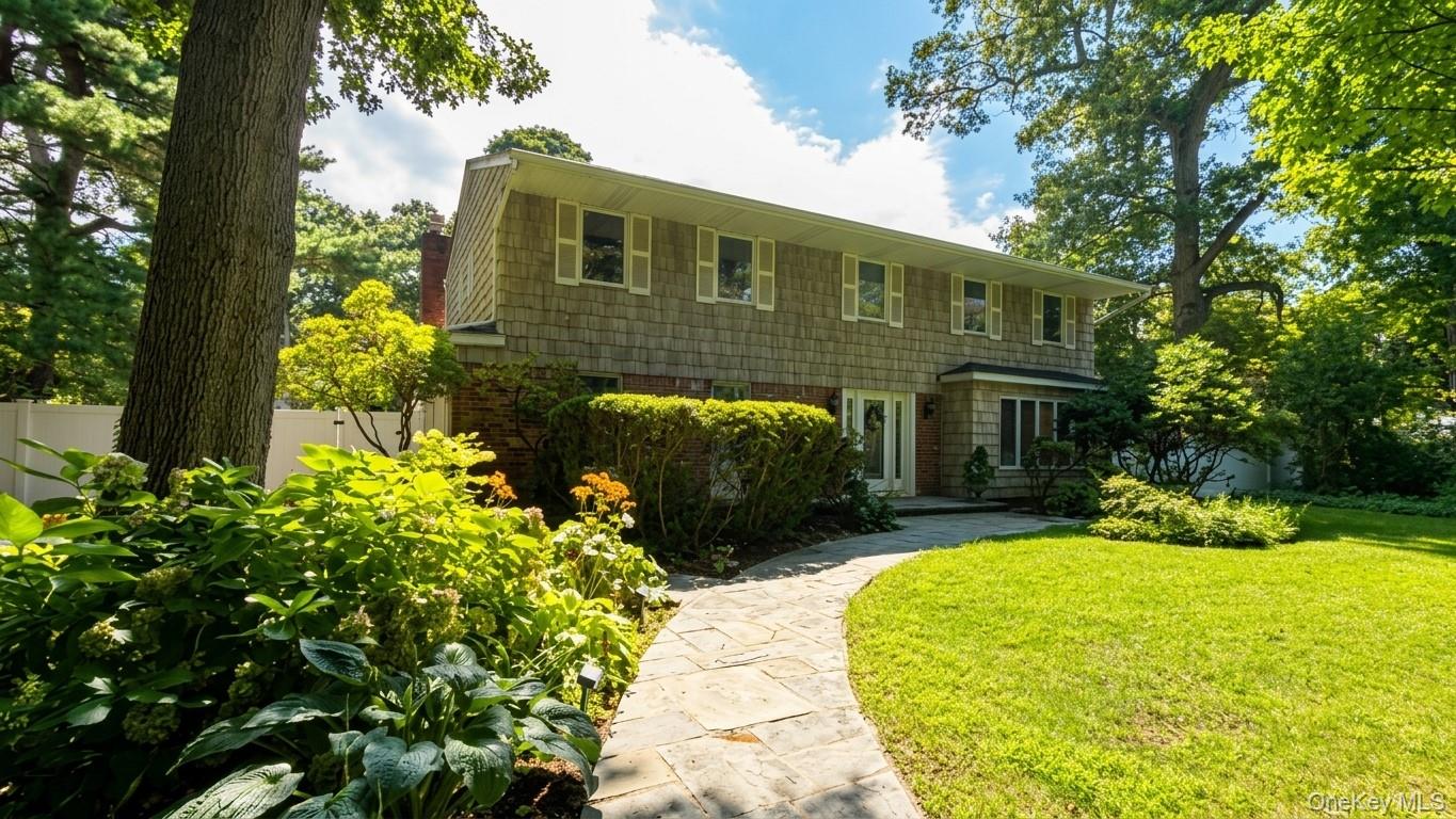 8 Tree Hollow Lane — photo