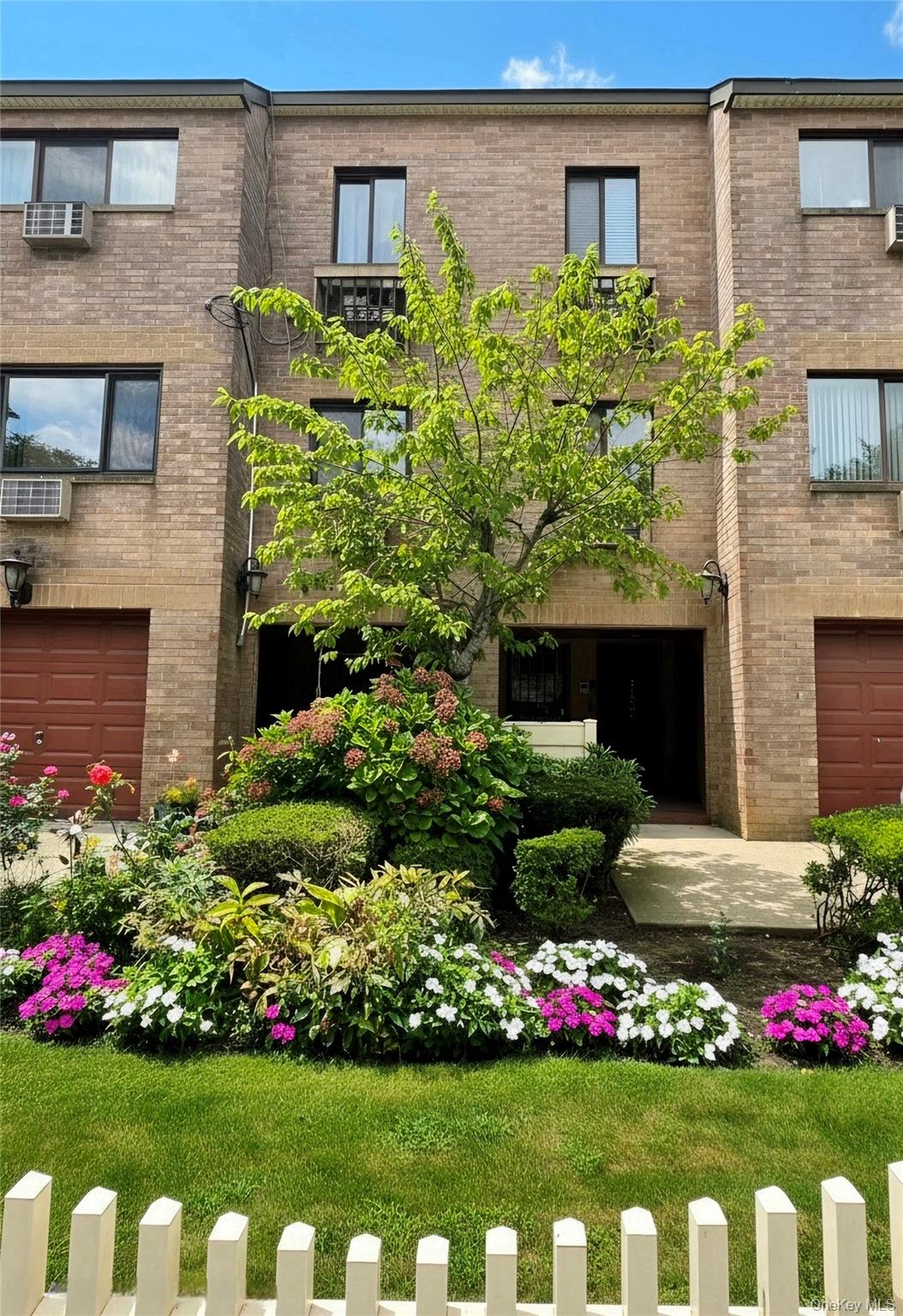153-14 83rd Street 5D-U — photo
