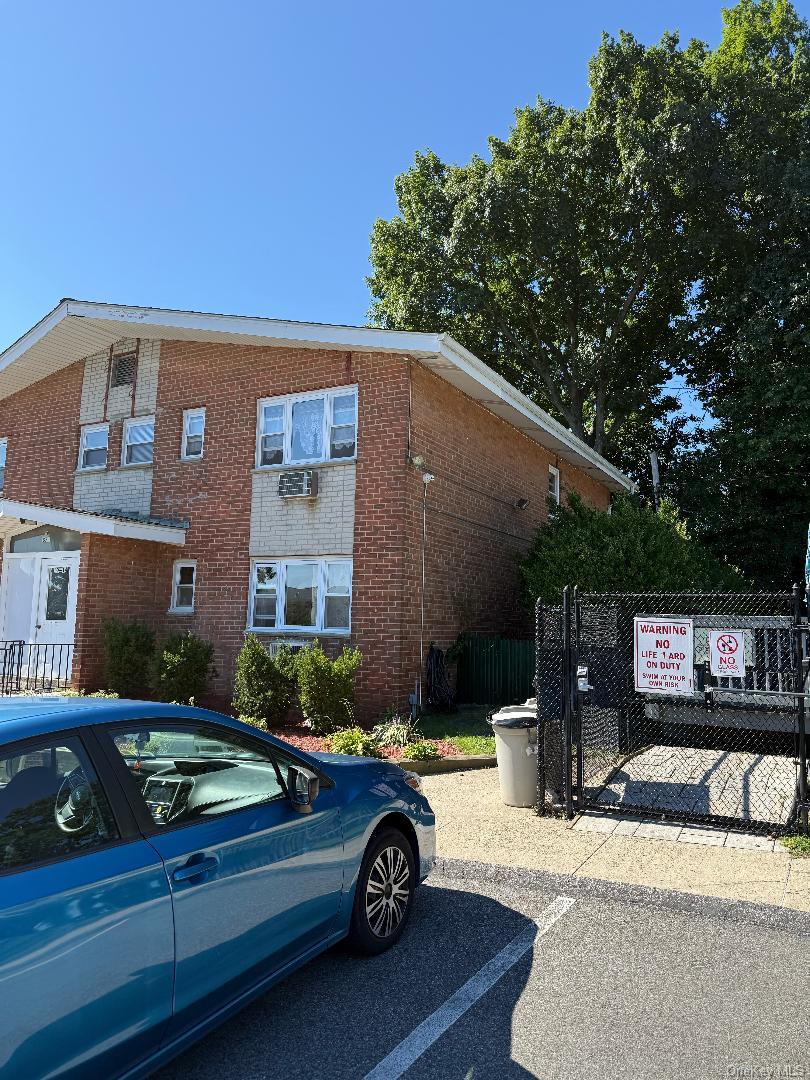 675 Pelham Road D-14 — photo
