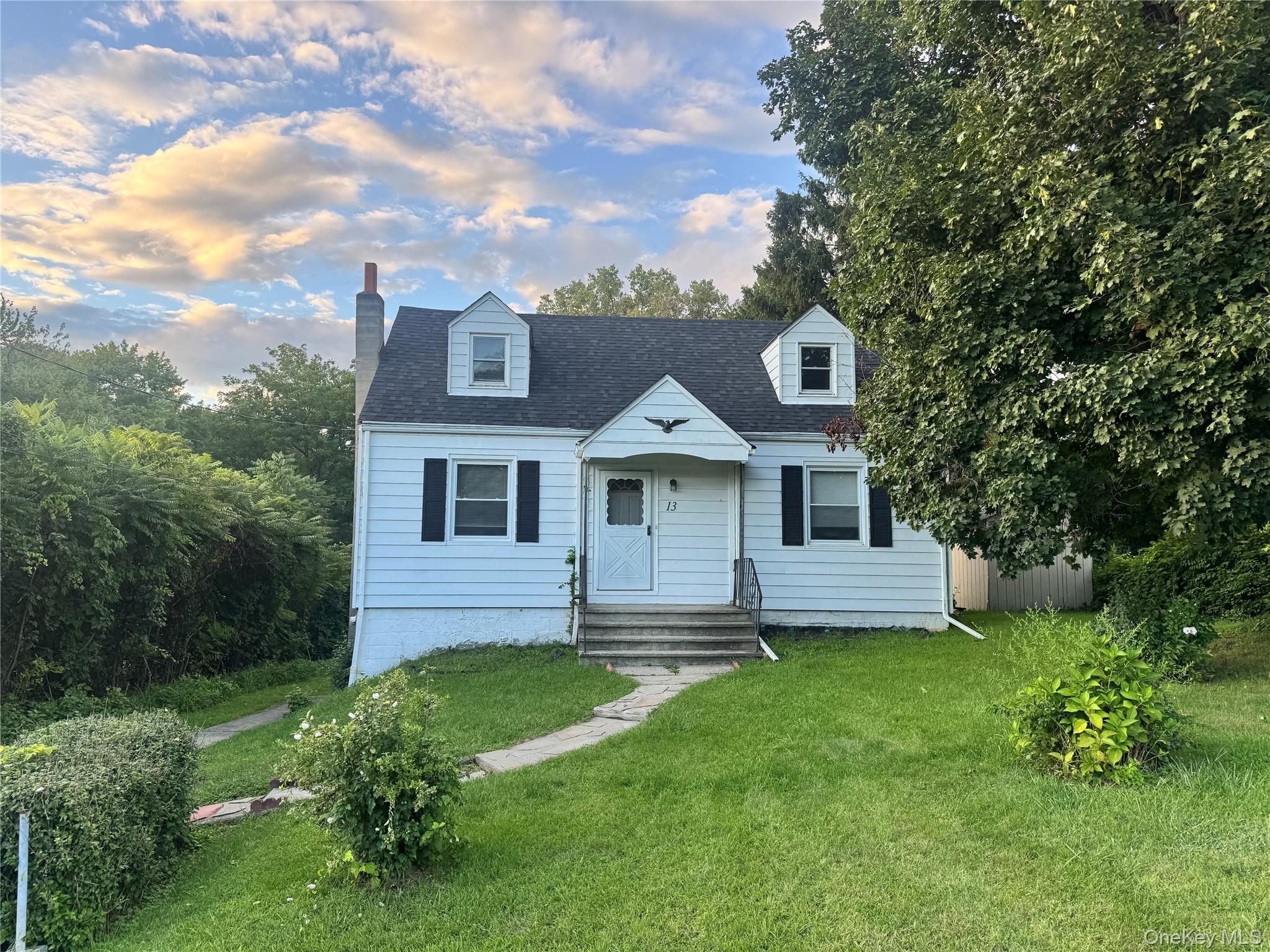 13 Spackenkill Road — photo