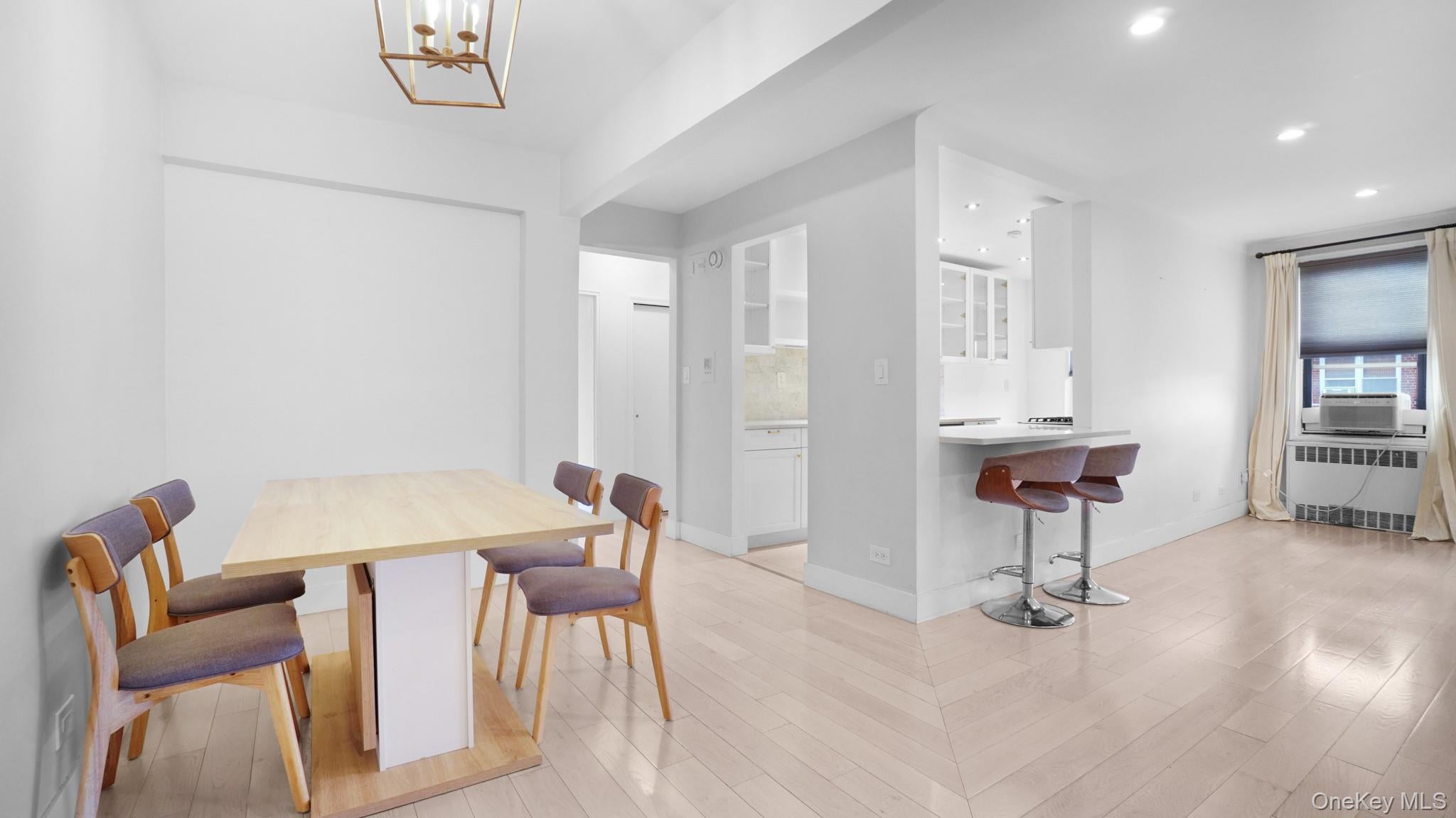 66-15 Wetherole St E4 — photo