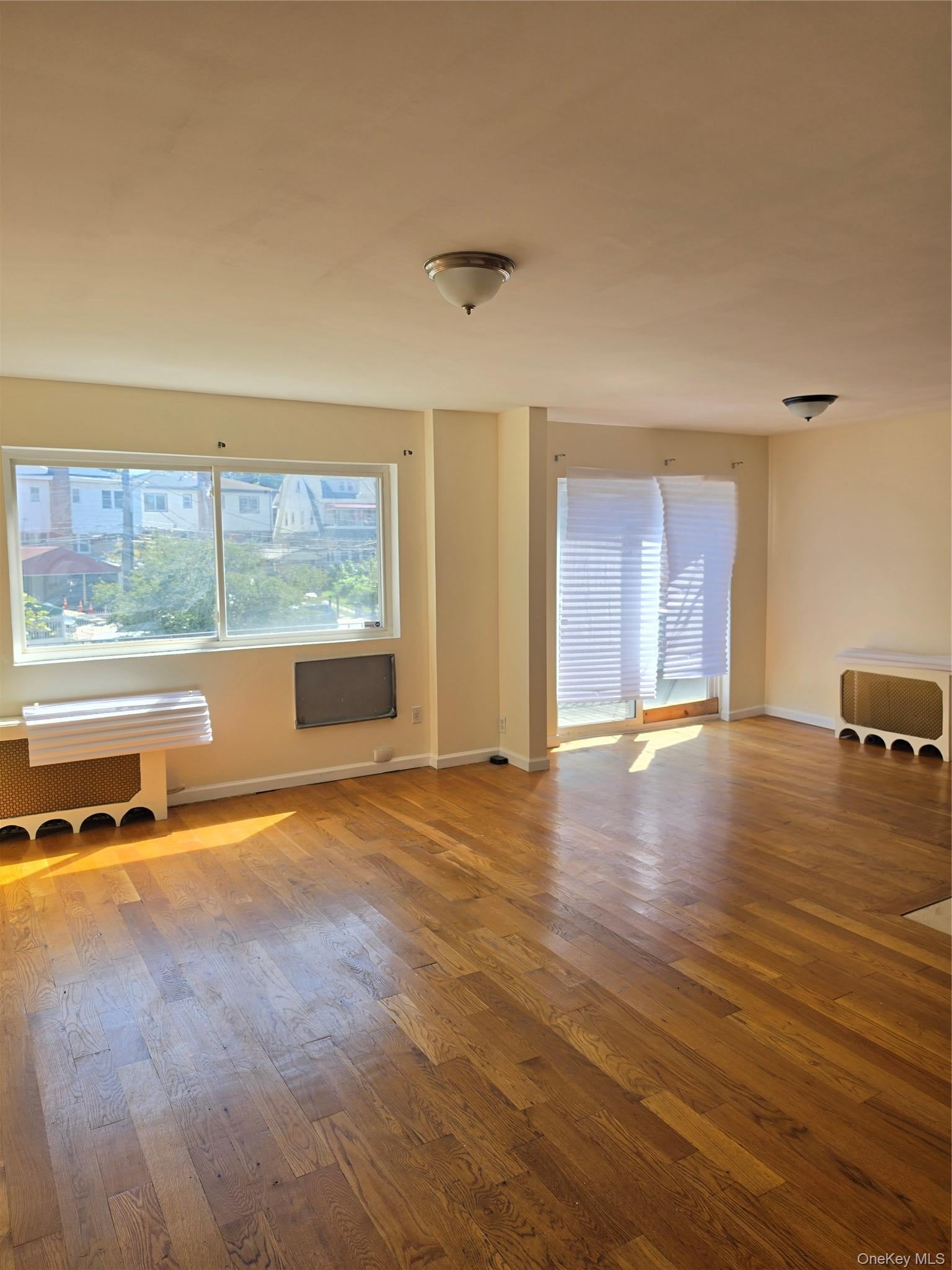 195-25 Woodhull Avenue 2nd Fl — photo