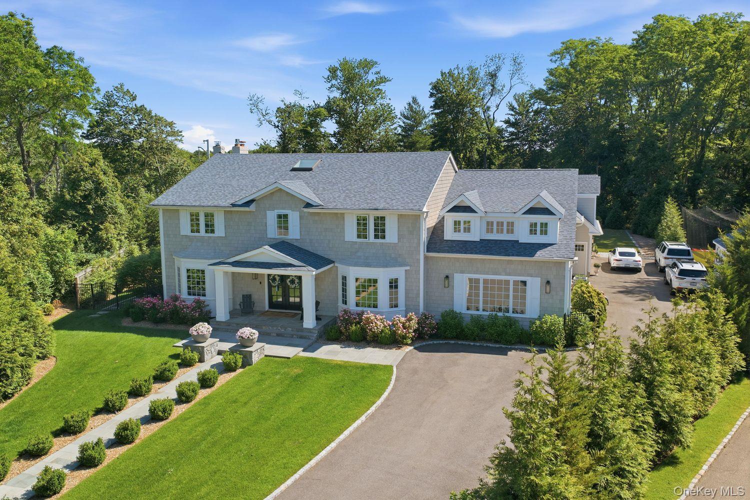 6 Castle Court — photo