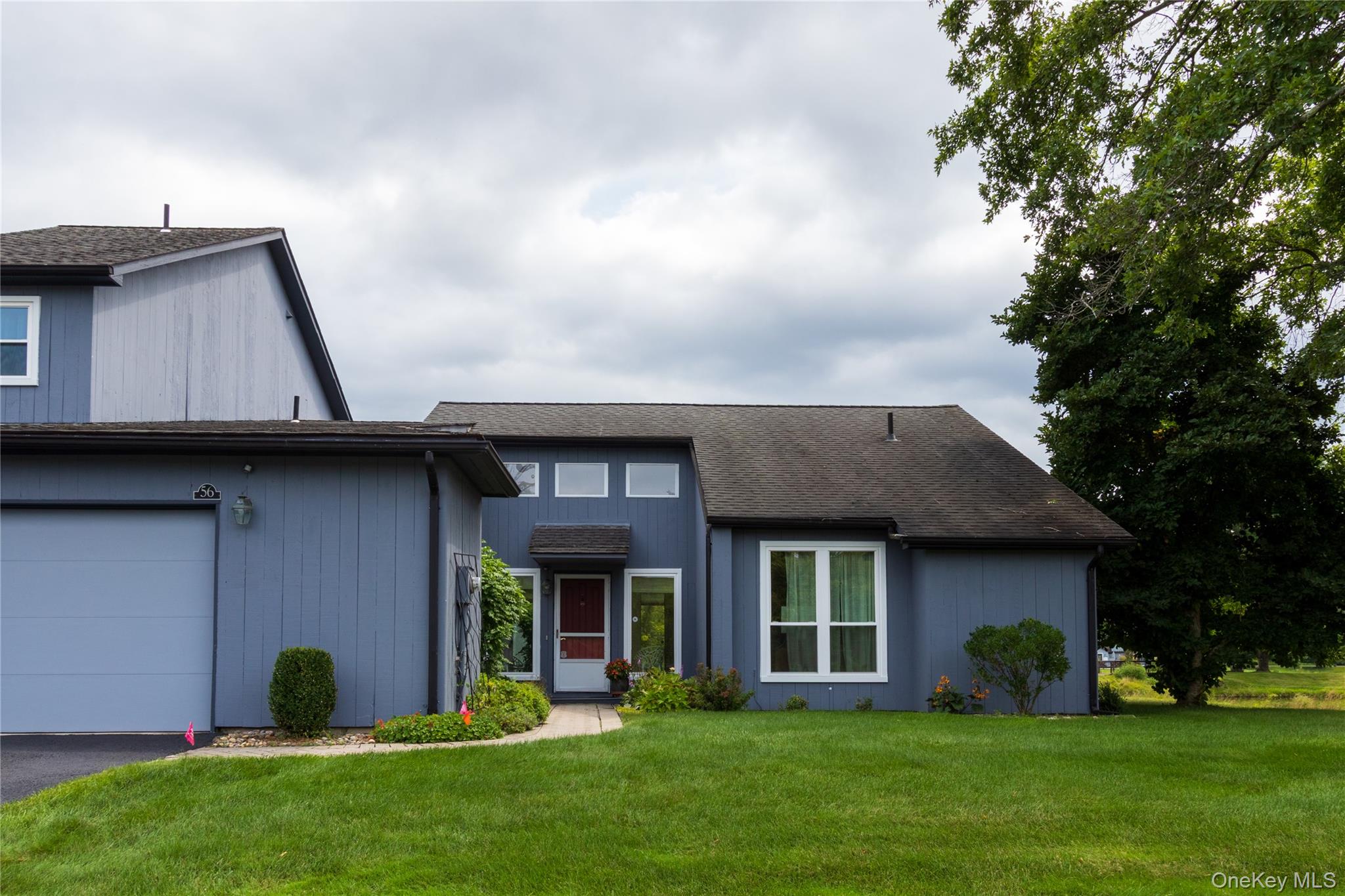 56 Pond Drive E — photo