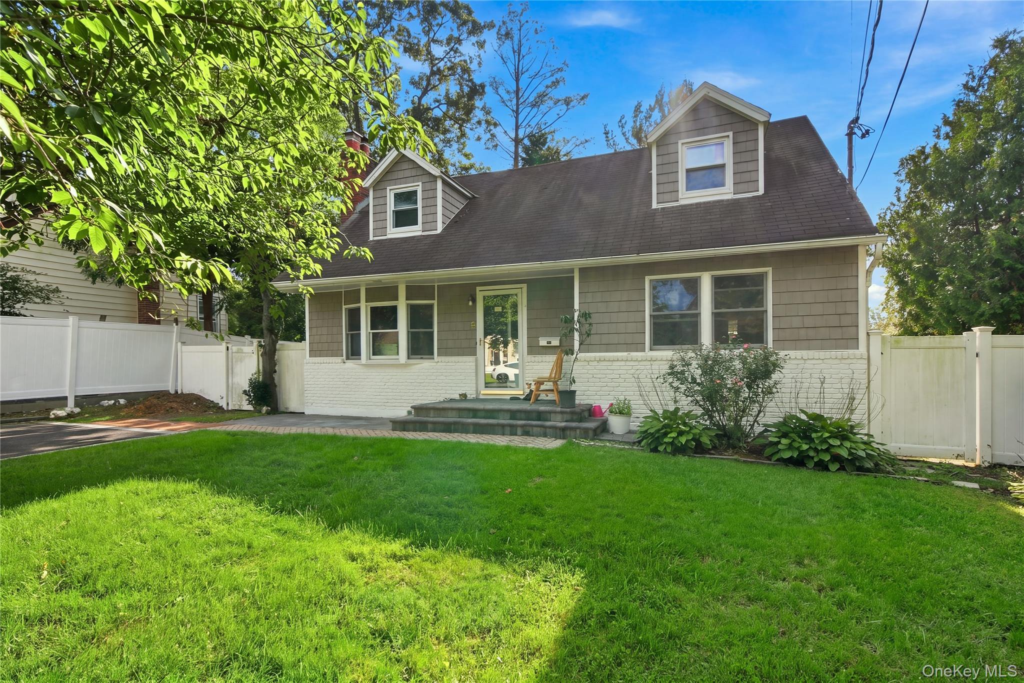 15 Nathan Place — photo