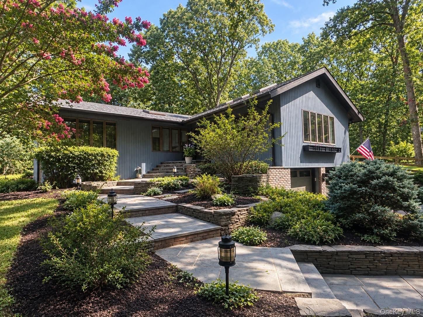 1 Pheasant Lane — photo