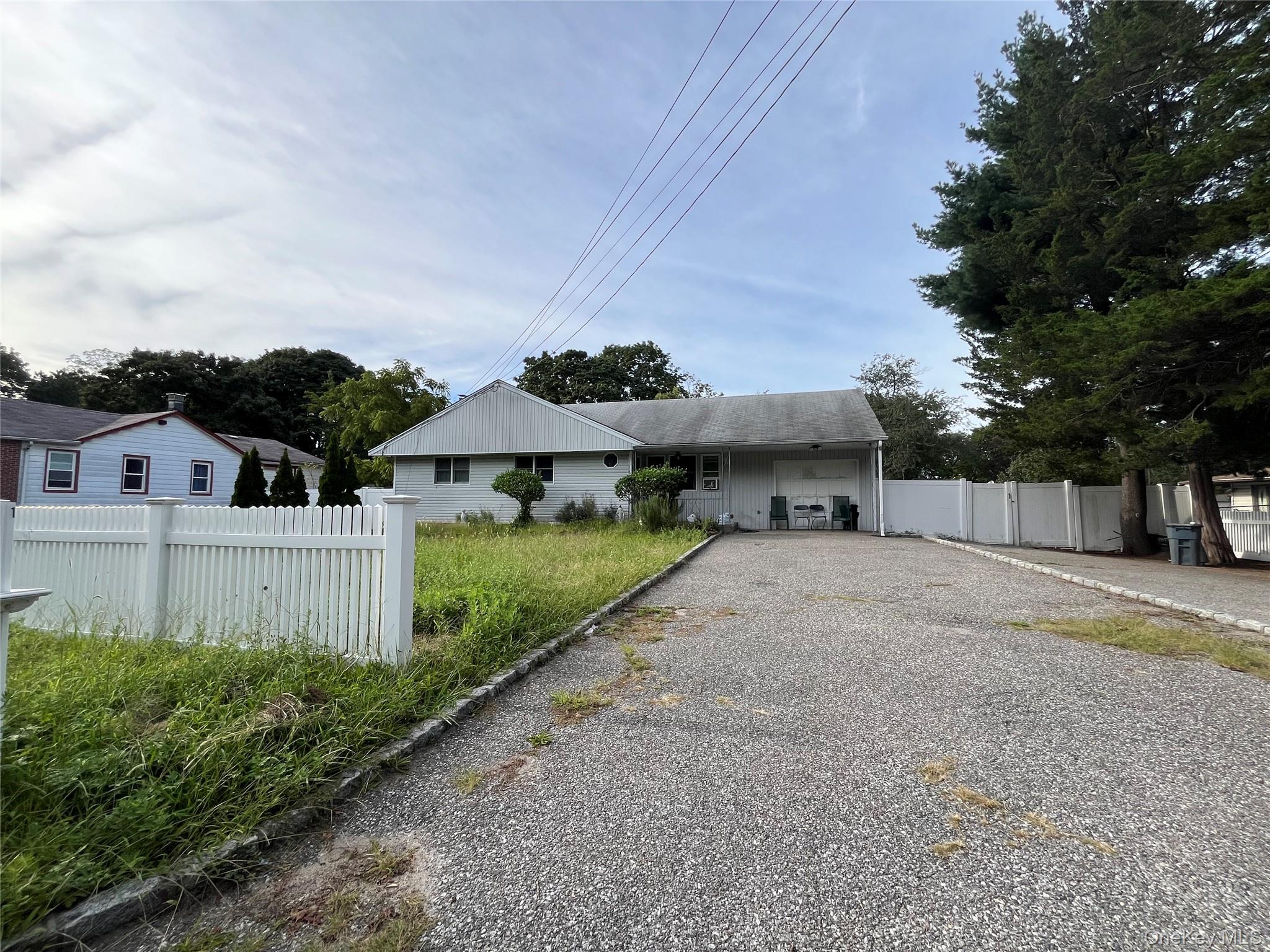 31 Evergreen Avenue — photo