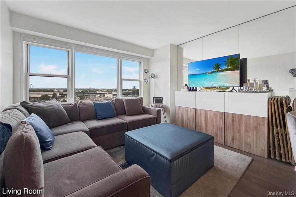 1170 Ocean Parkway 8J — photo