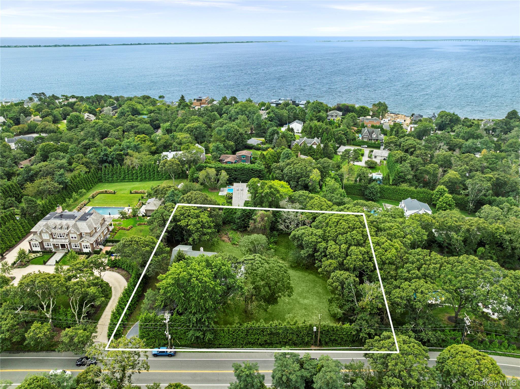 422 Montauk Highway — photo