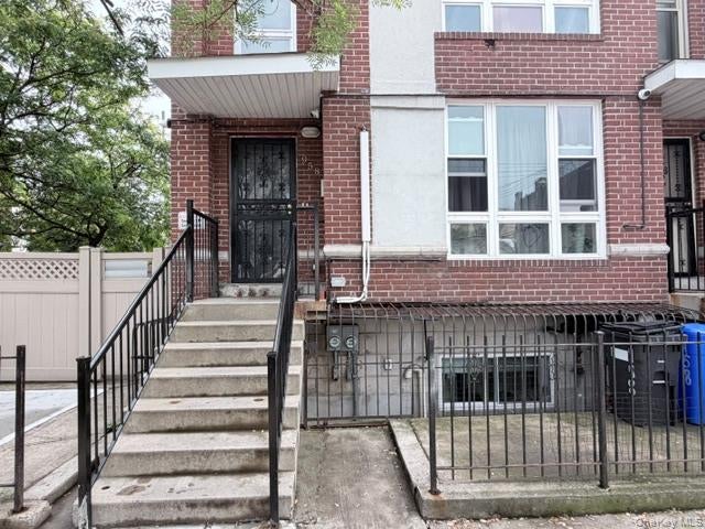 958 Liberty Avenue 2nd Flr — photo