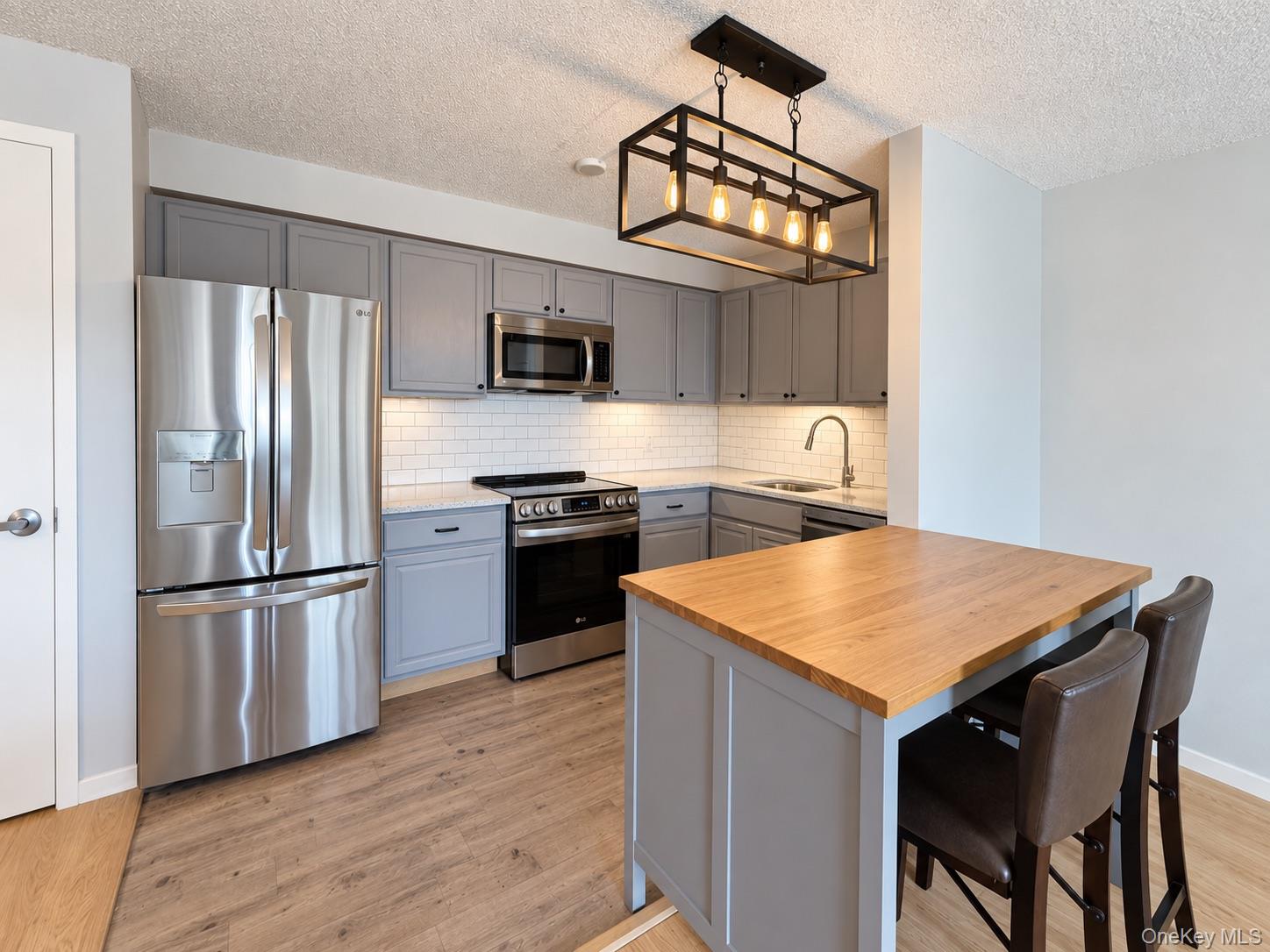 260 Beach 81st Street 3D — photo