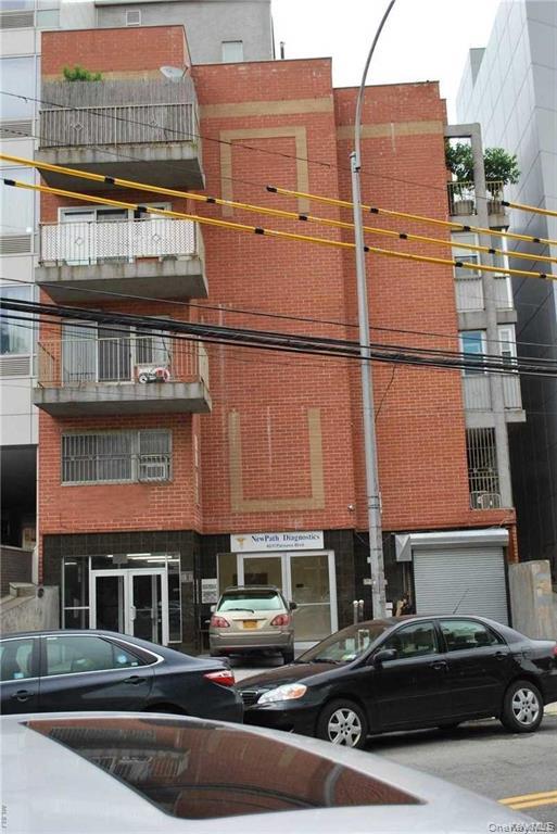 42-11 Parsons Boulevard 1B — photo