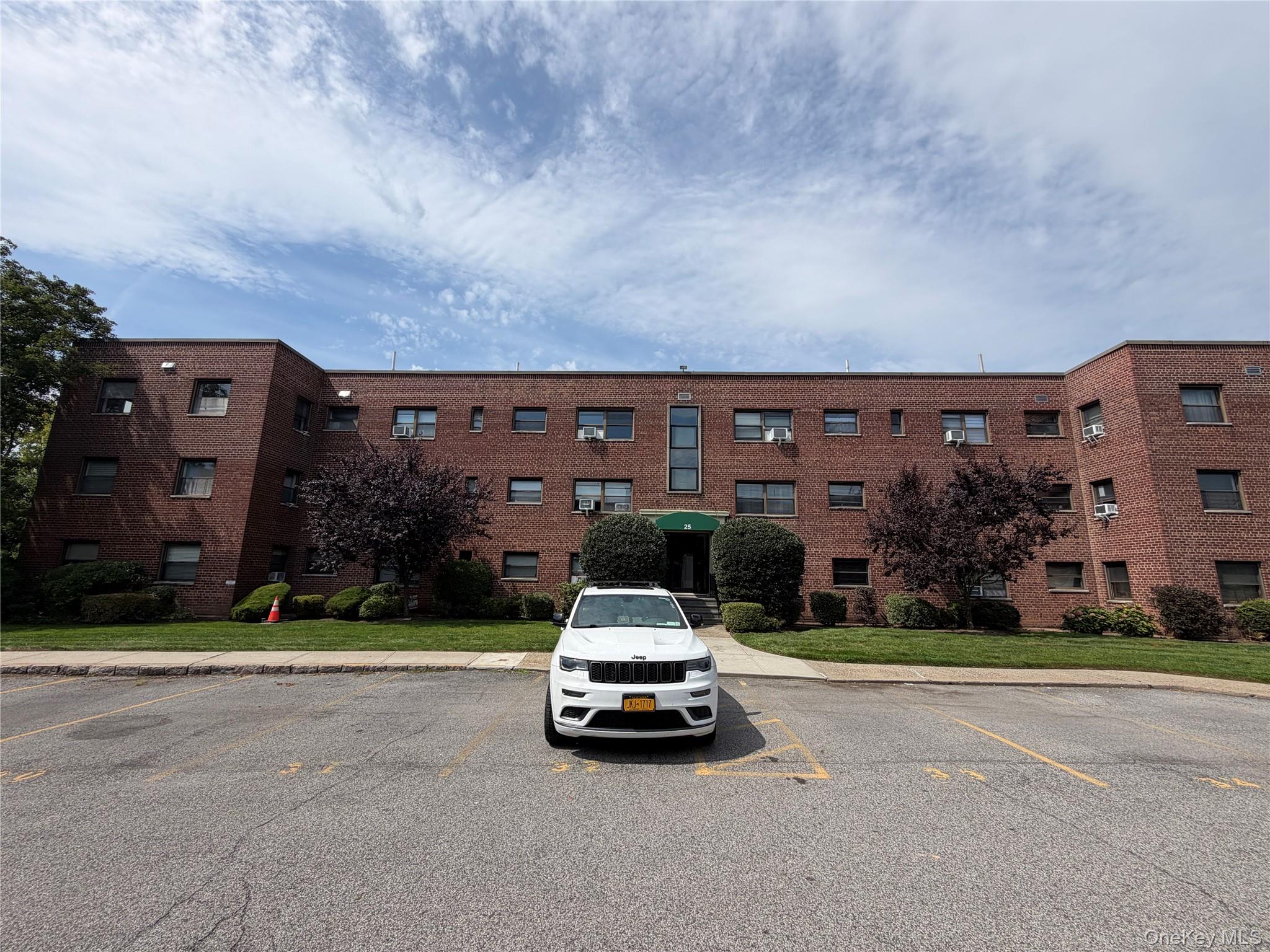 25 Shady Glen Court 3B — photo