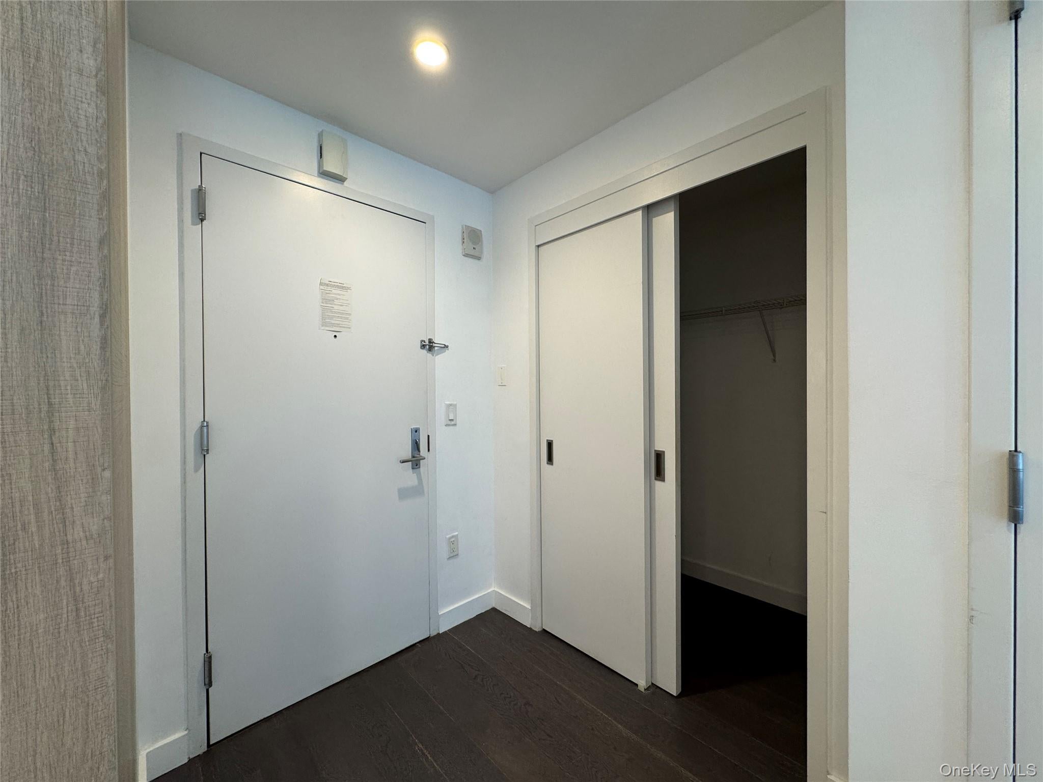 131-05 40 15L — photo