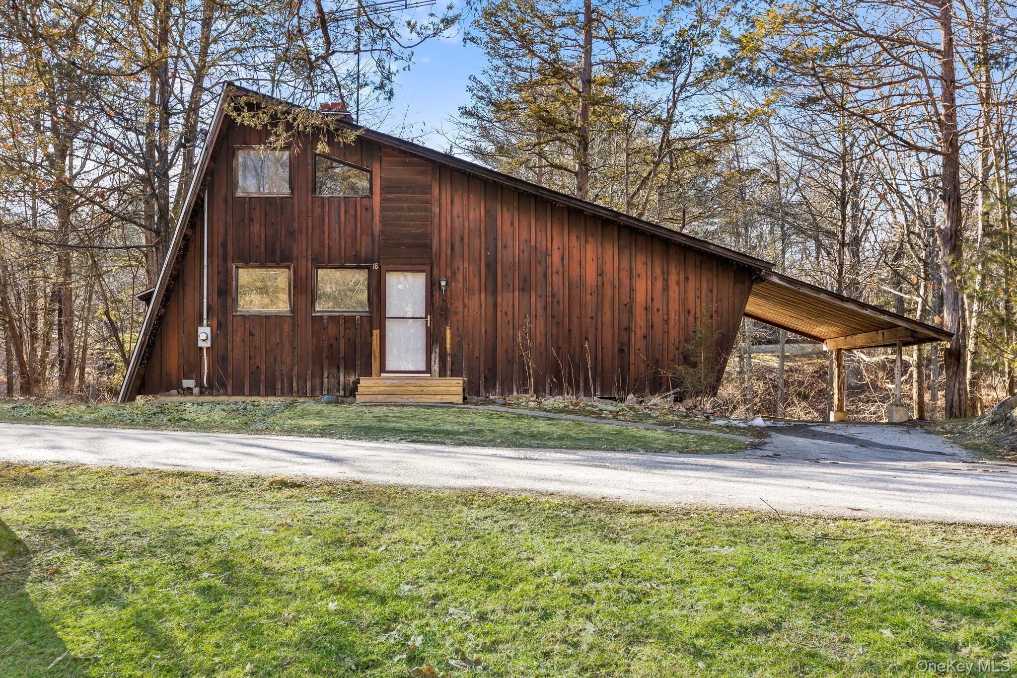 304 Lake Lodge Drive — photo