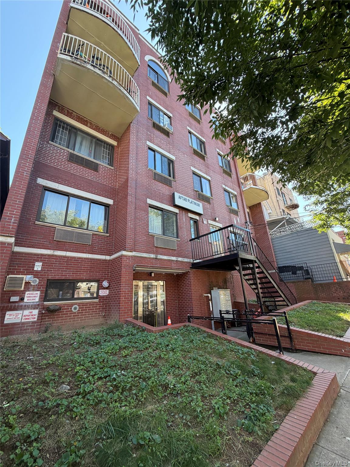 112-26 38th Avenue 4a — photo