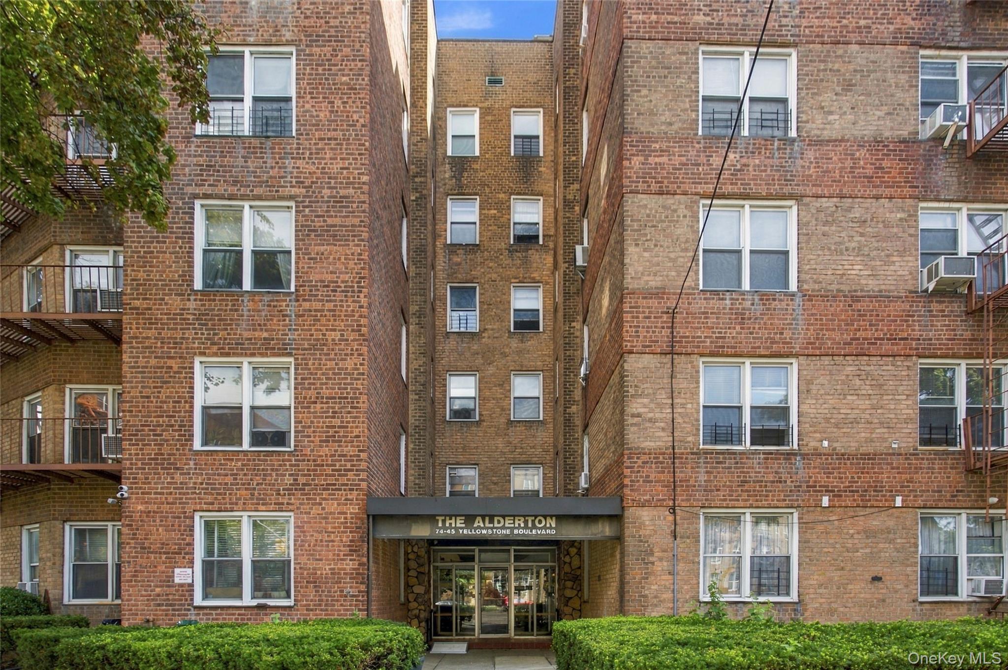 74-45 Yellowstone Boulevard 4G — photo