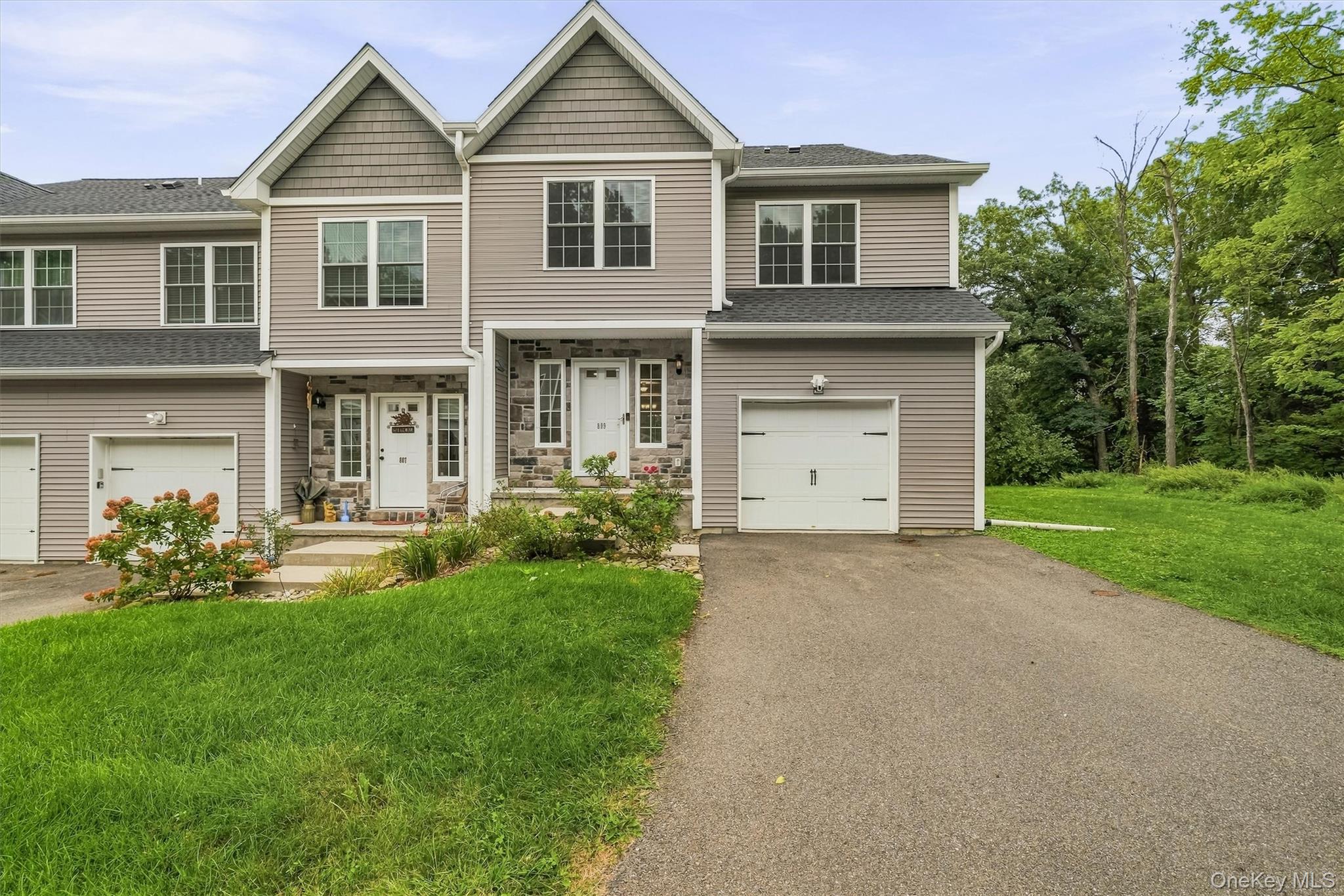 809 Fairway Court — photo