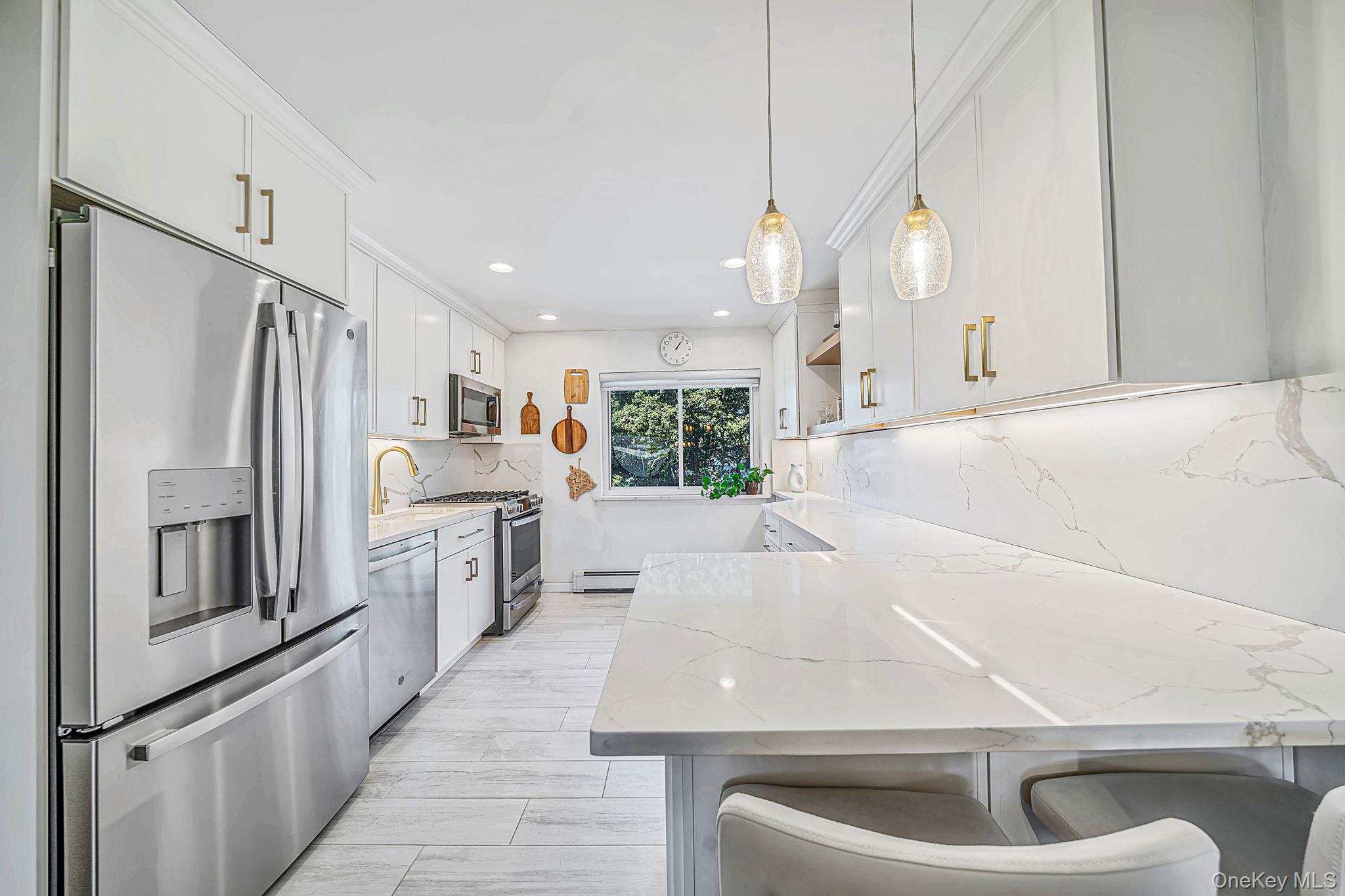 105 Prime Avenue F4 — photo