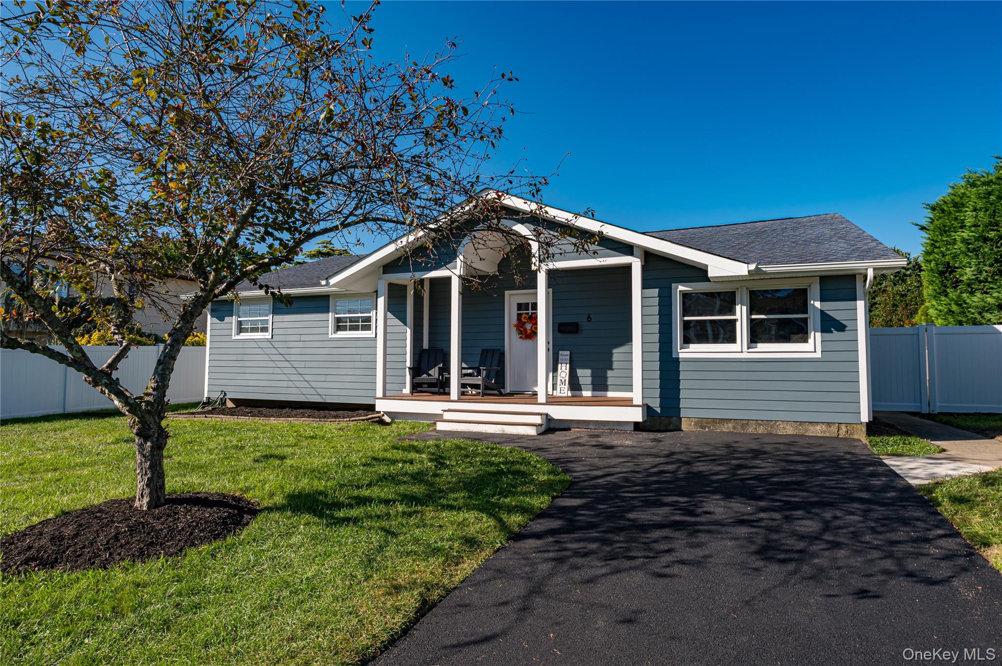 6 Evy Court — photo