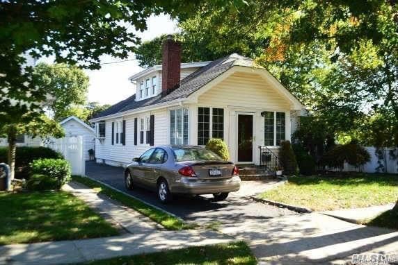 18 Yale Place — photo