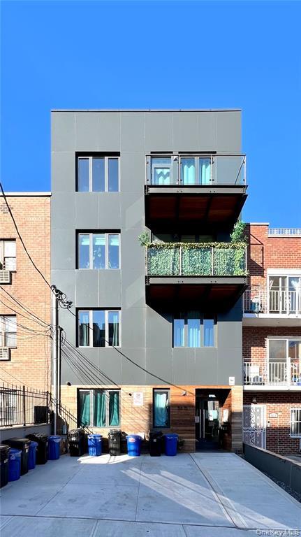 56-15 Van Cleef Street — photo