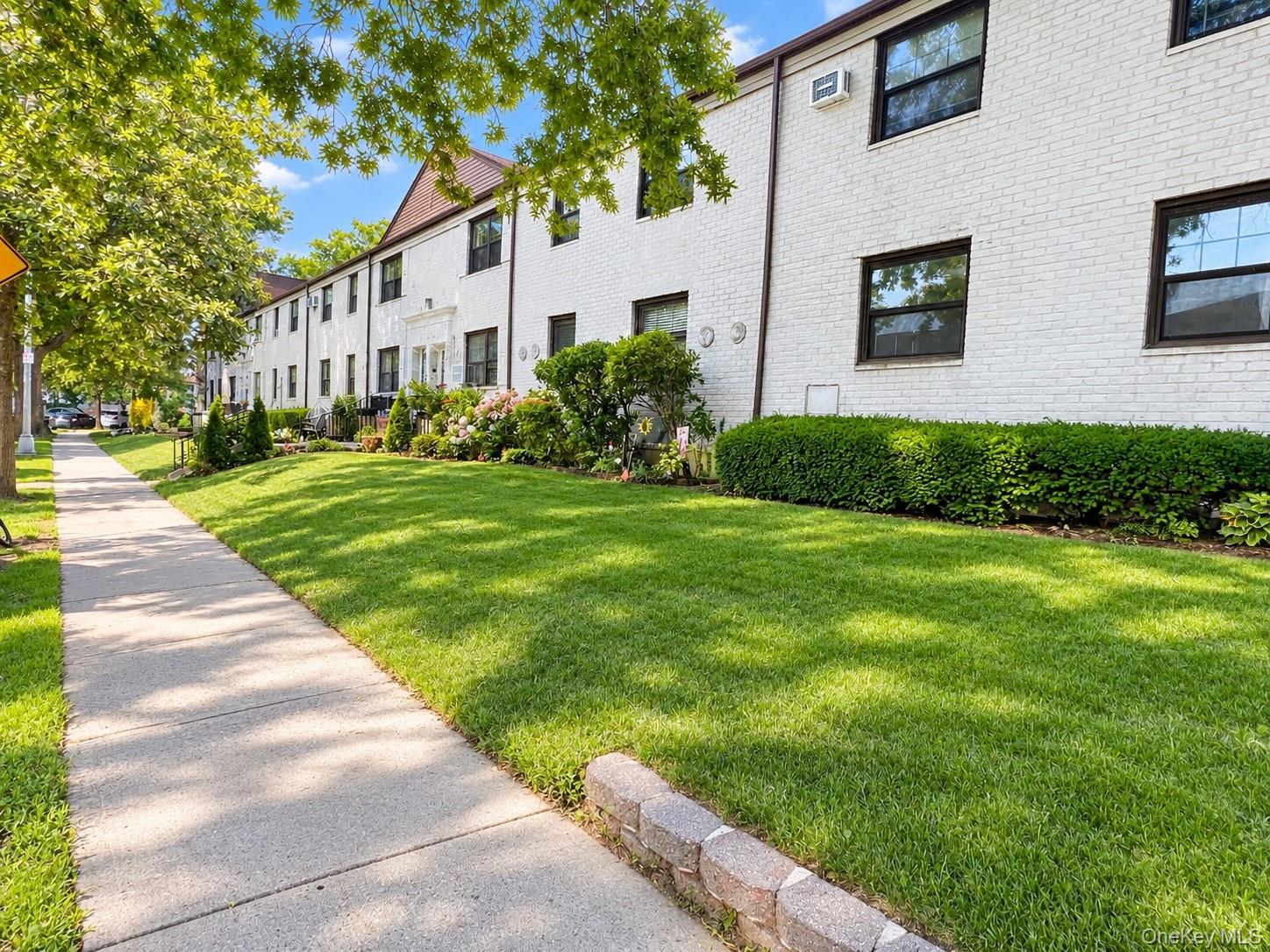 136-04 68th Dr a — photo