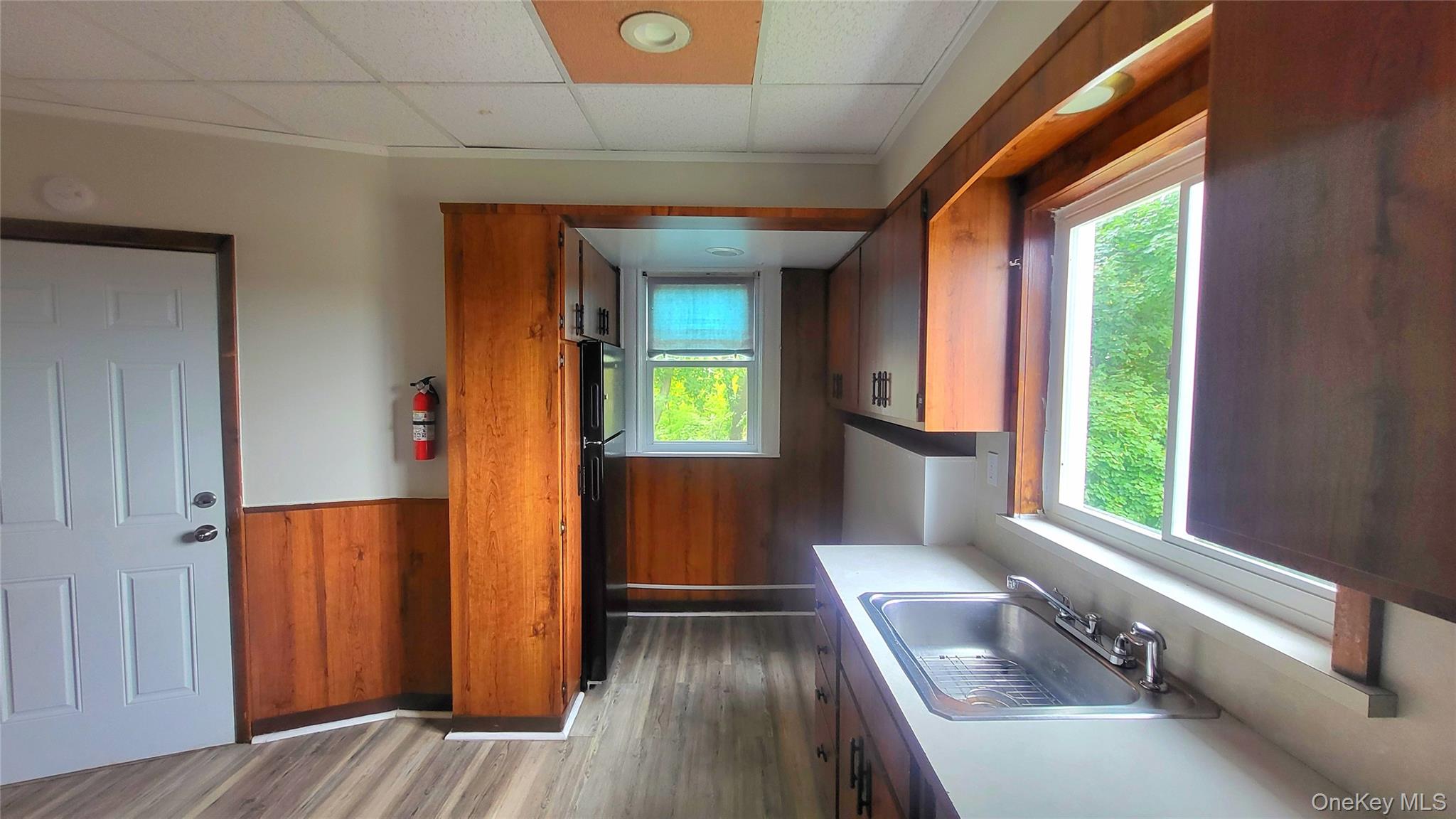 37 Roosevelt Ave-Apt 2 — photo