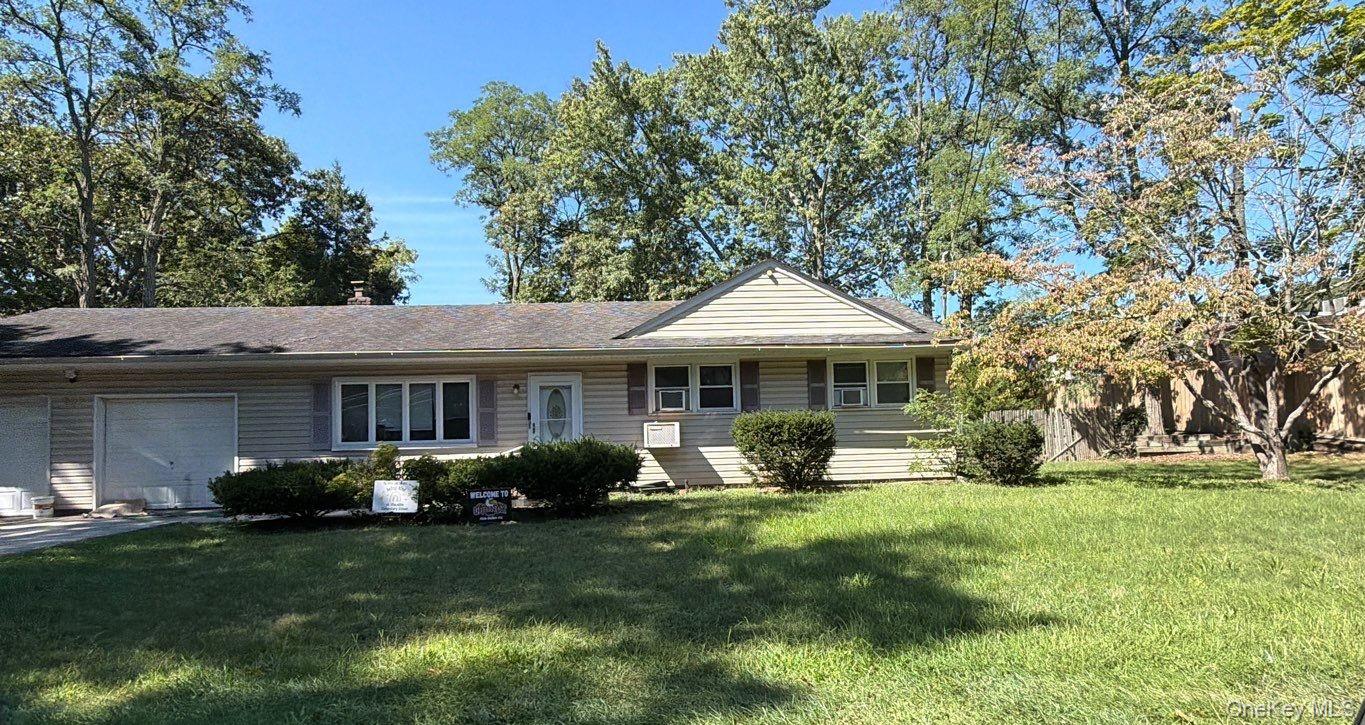 226 Holbrook Road — photo