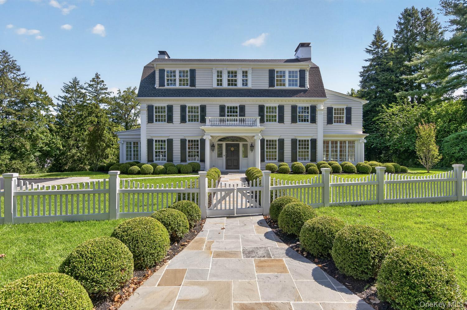 30 Brookside Drive — photo