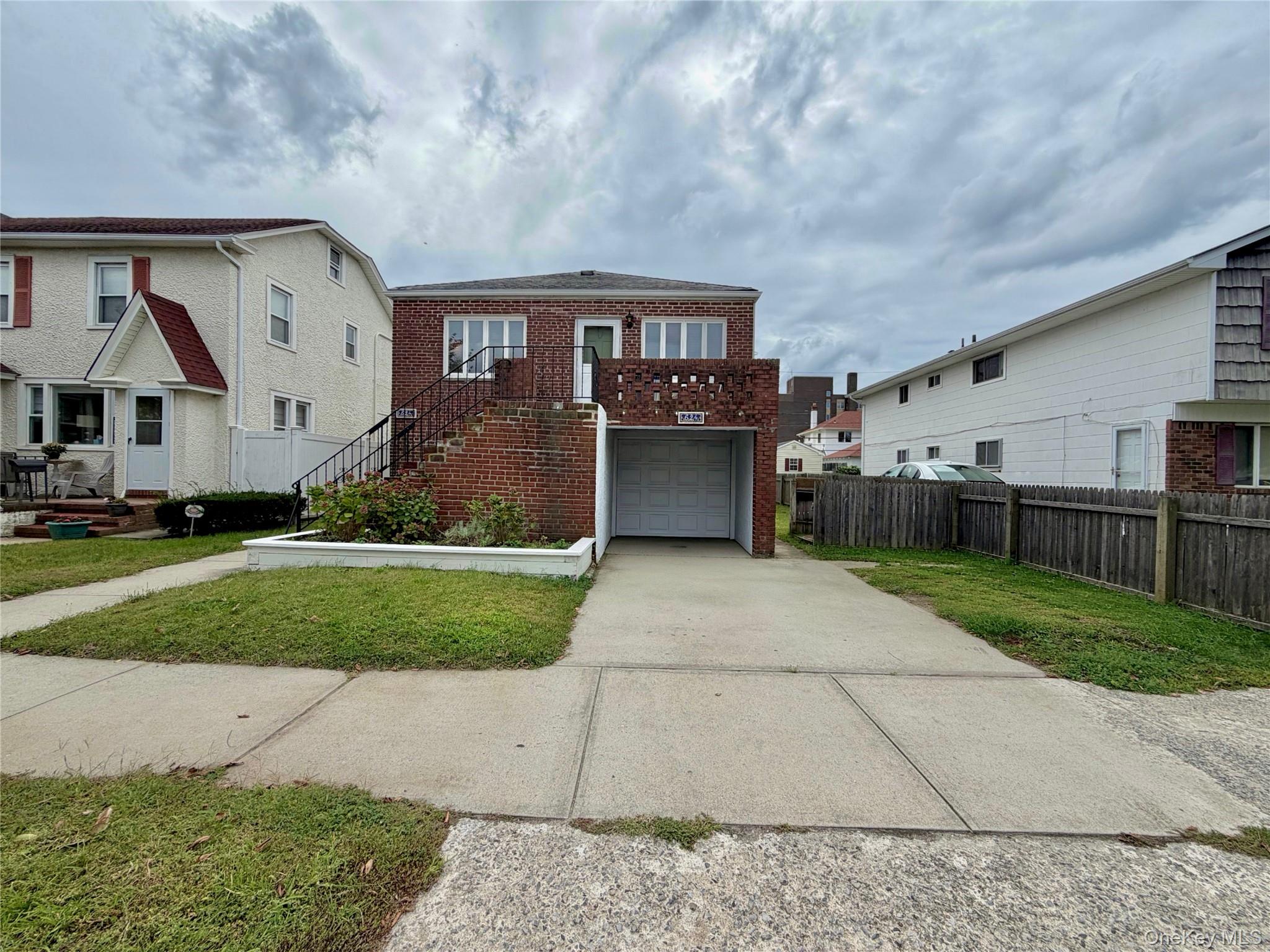 624 W Beech Street — photo